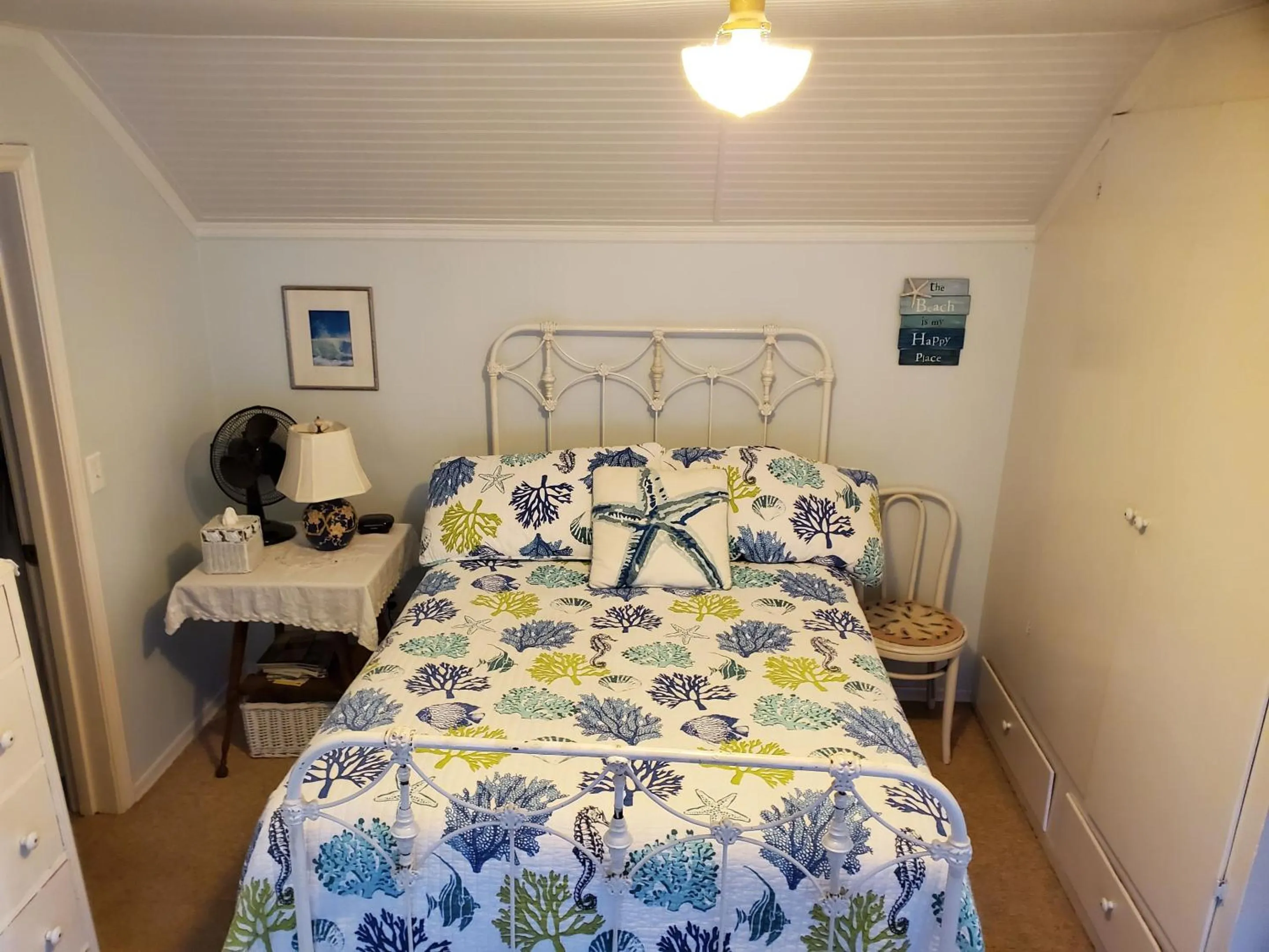 Bedroom, Bed in Bay Cottage Getaway