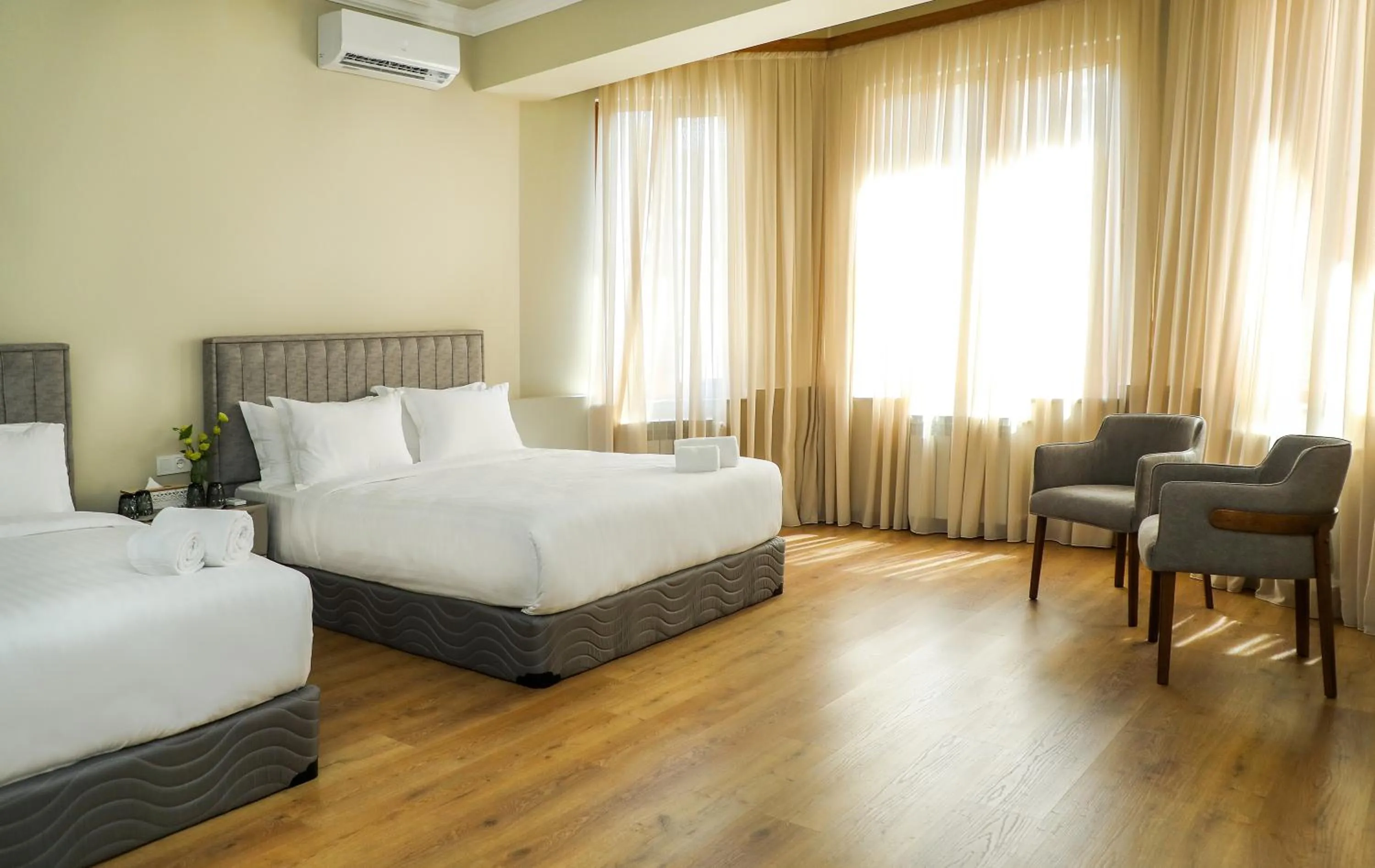 Photo of the whole room, Bed in Teryan Pushkin Apart Hotel