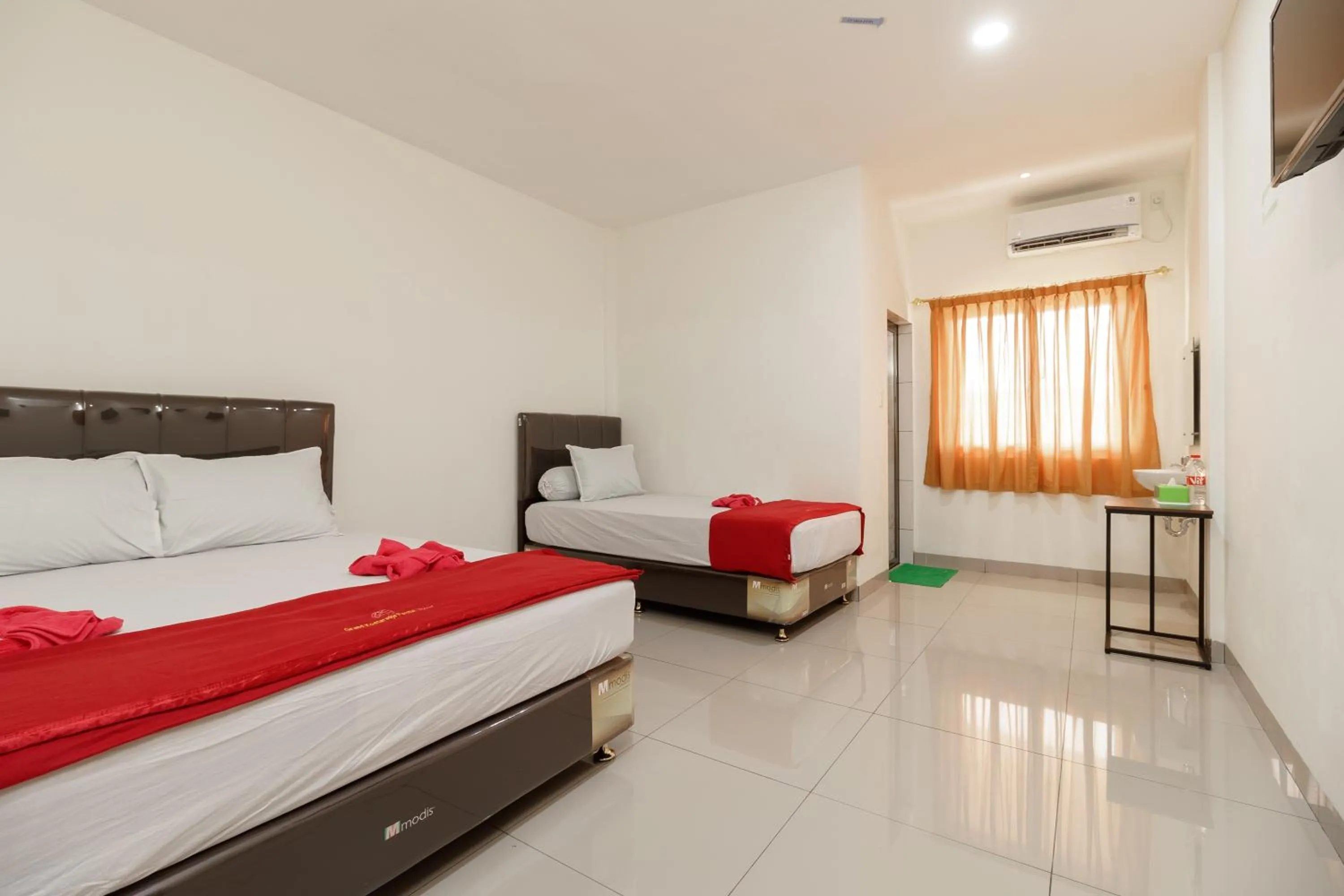 RedDoorz Syariah near Universitas Serambi Mekkah