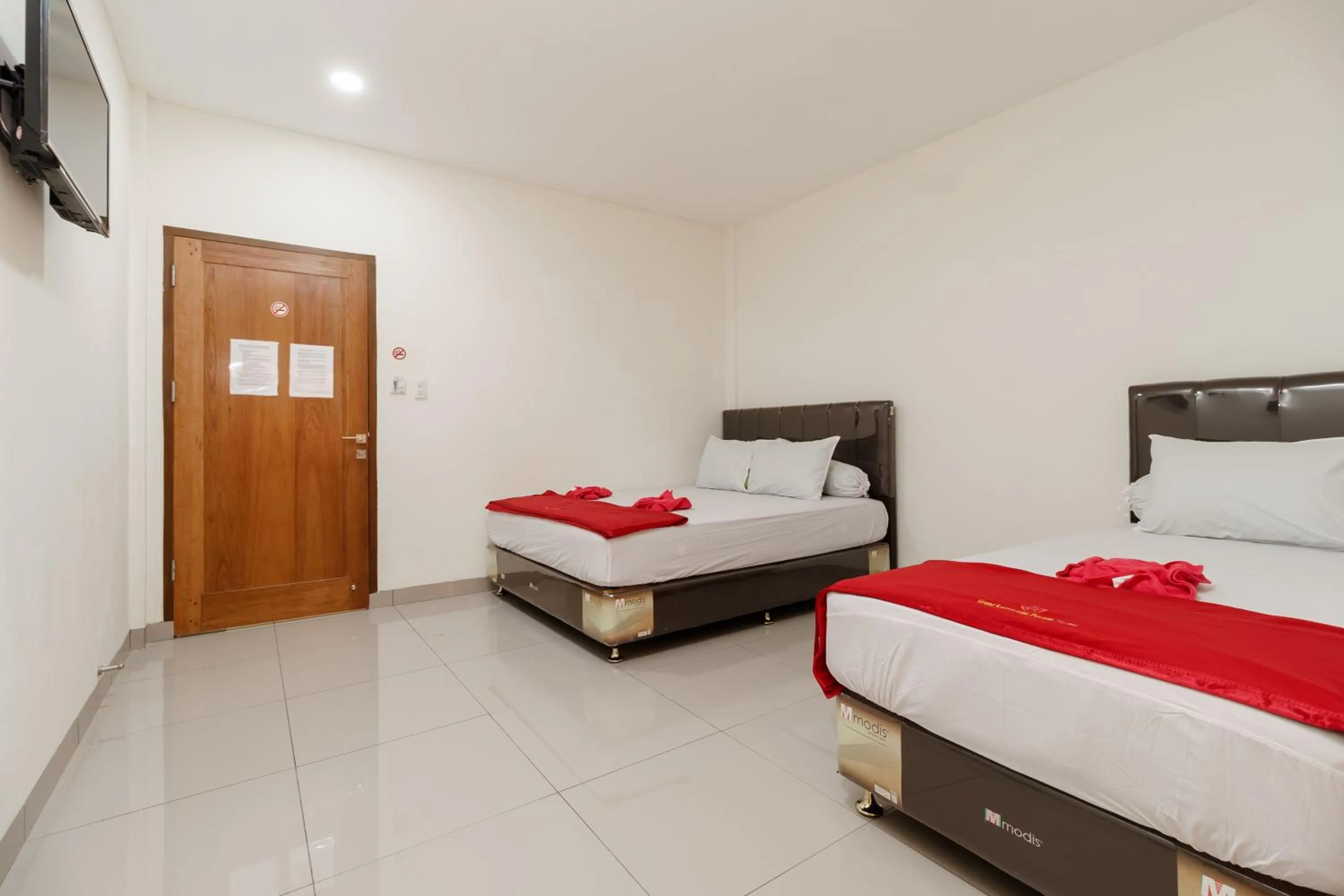 Bedroom in RedDoorz Syariah near Universitas Serambi Mekkah