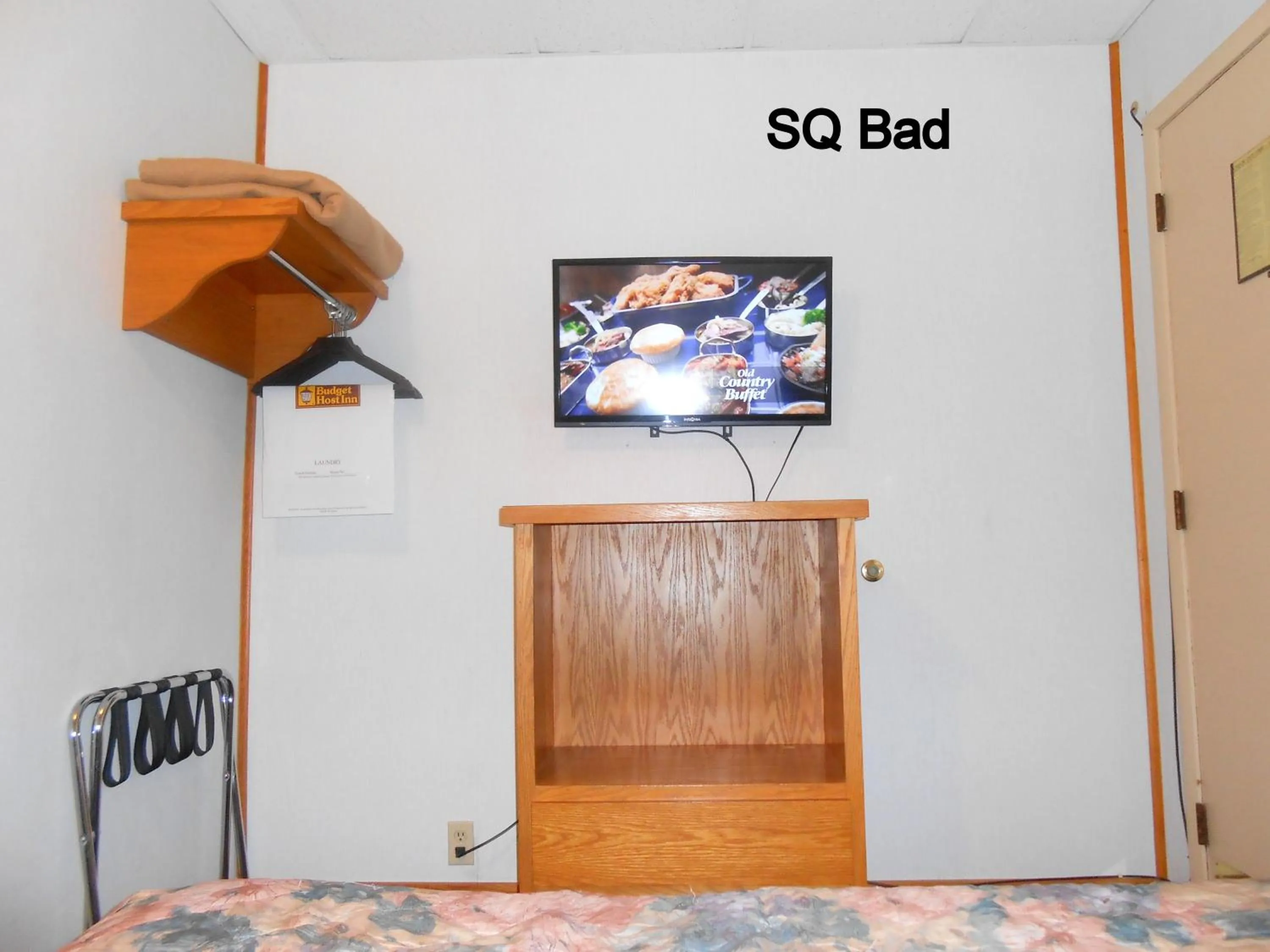 Bed in Budget Inn