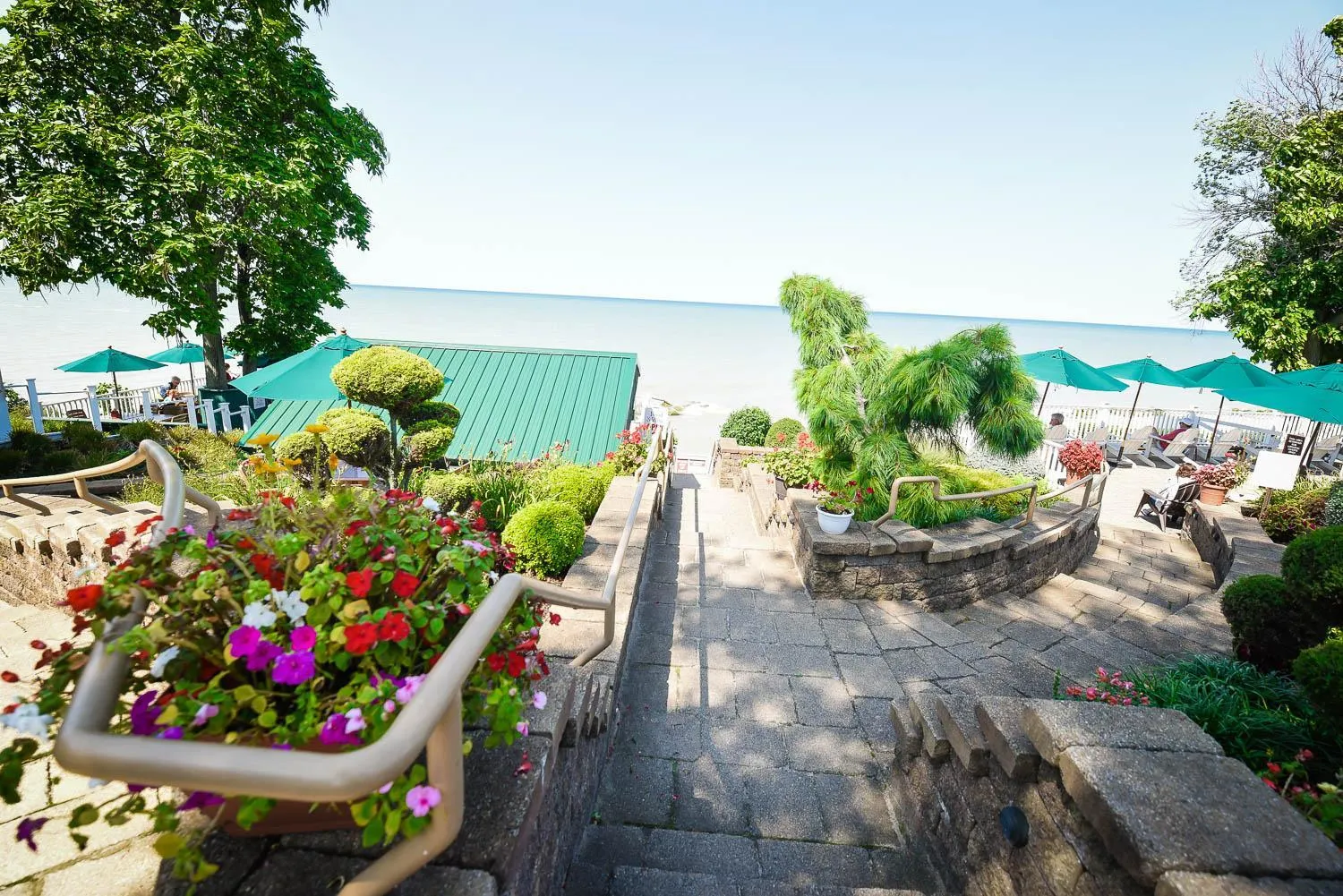 Balcony/Terrace in The Lakehouse Inn Geneva