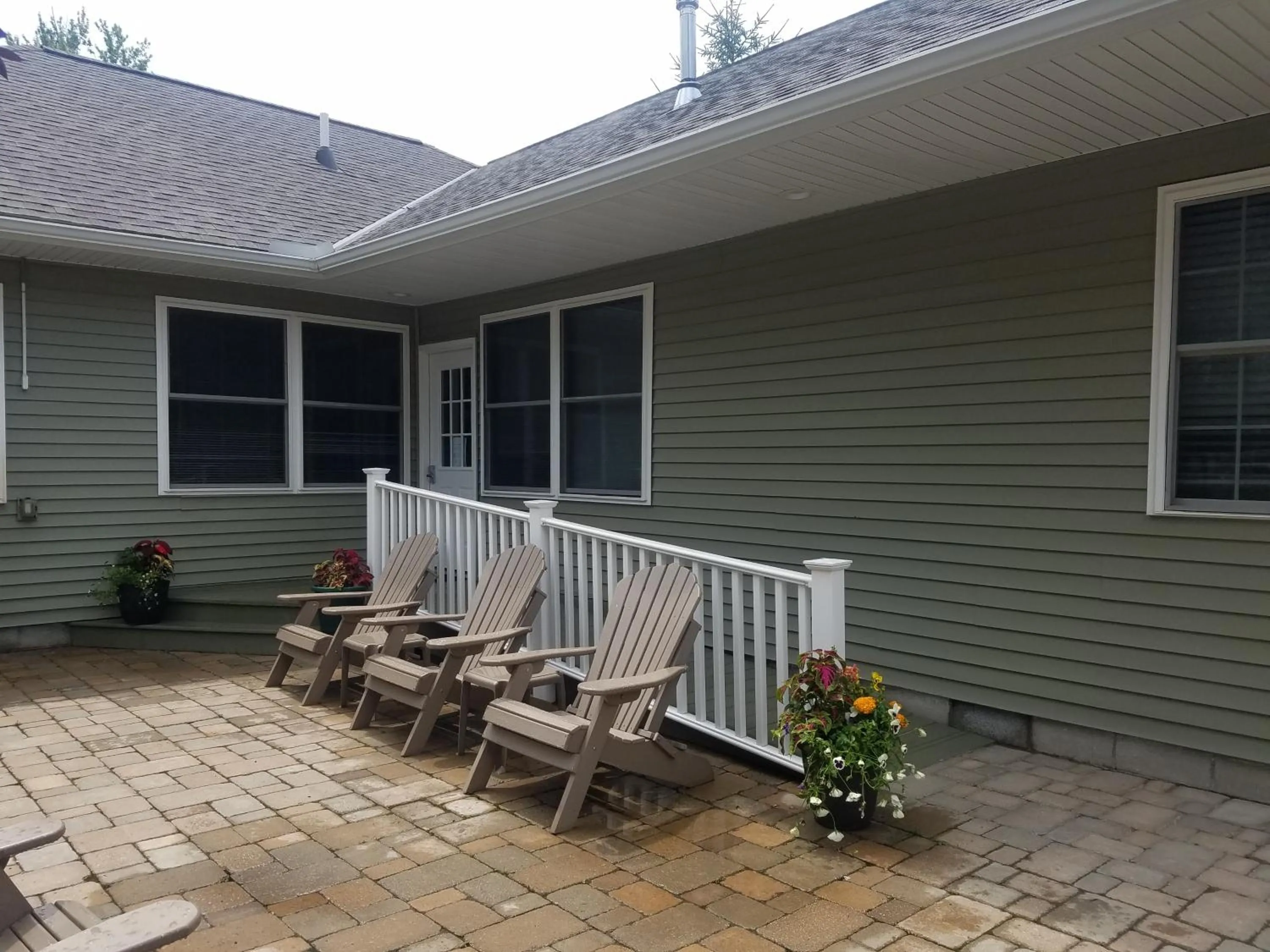 Balcony/Terrace in The Lakehouse Inn Geneva