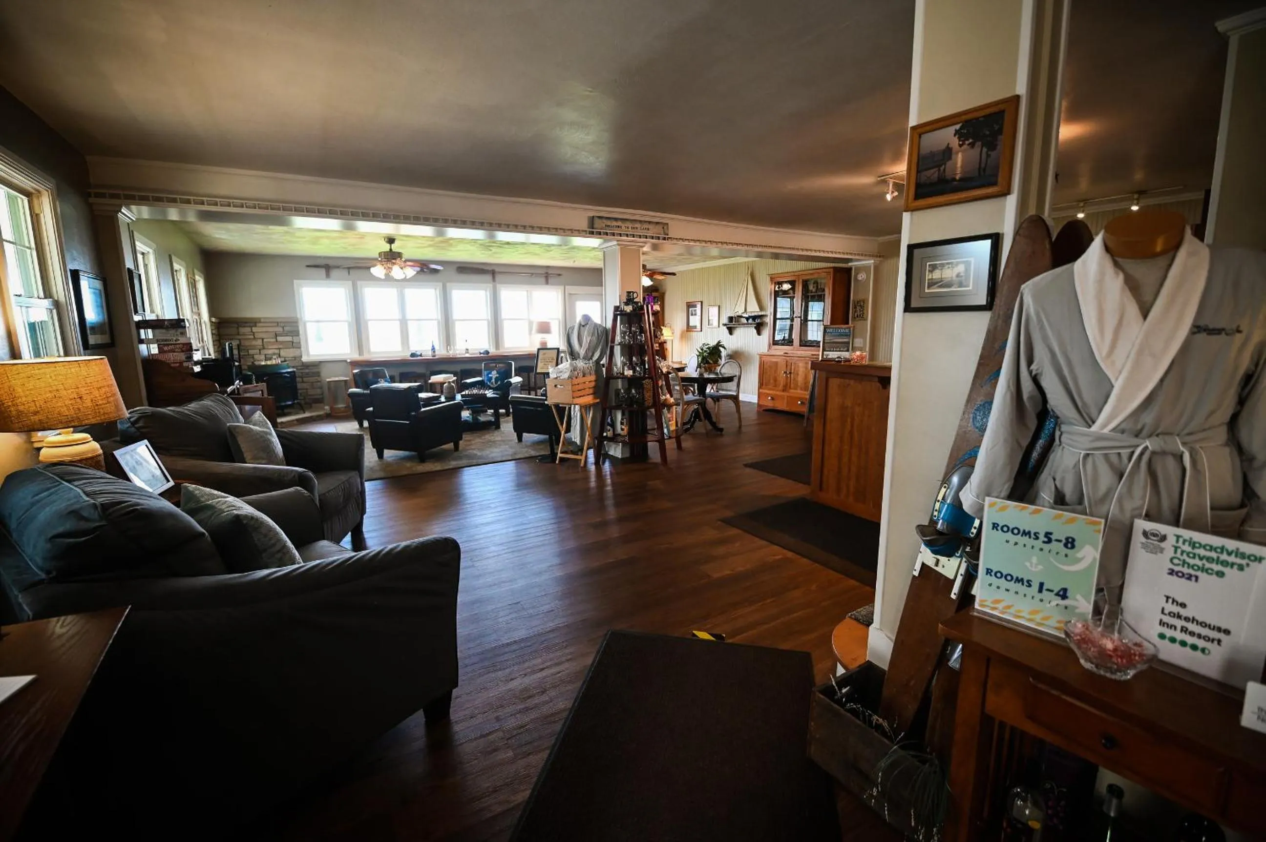 Property building in The Lakehouse Inn Geneva