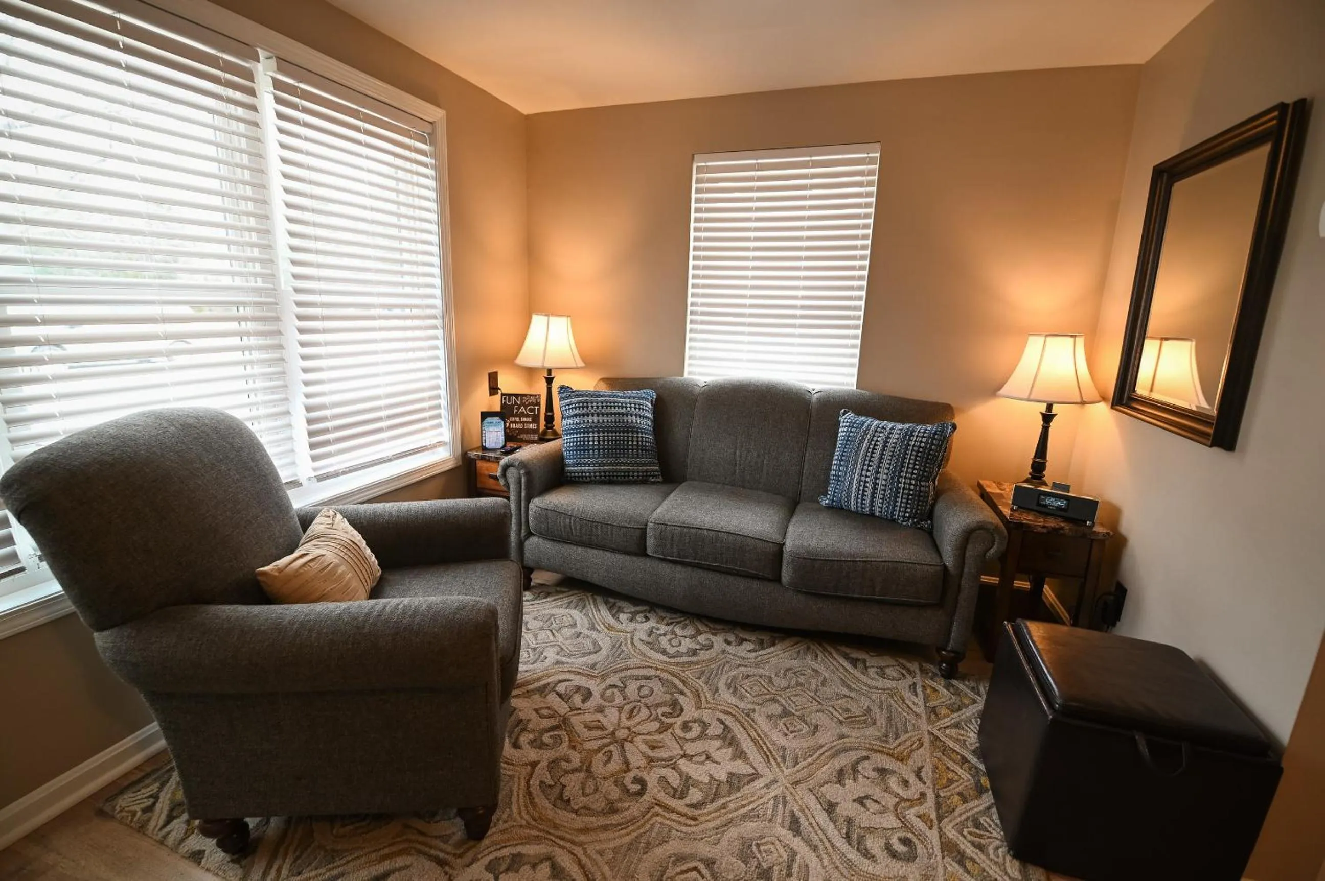 Living room in The Lakehouse Inn Geneva
