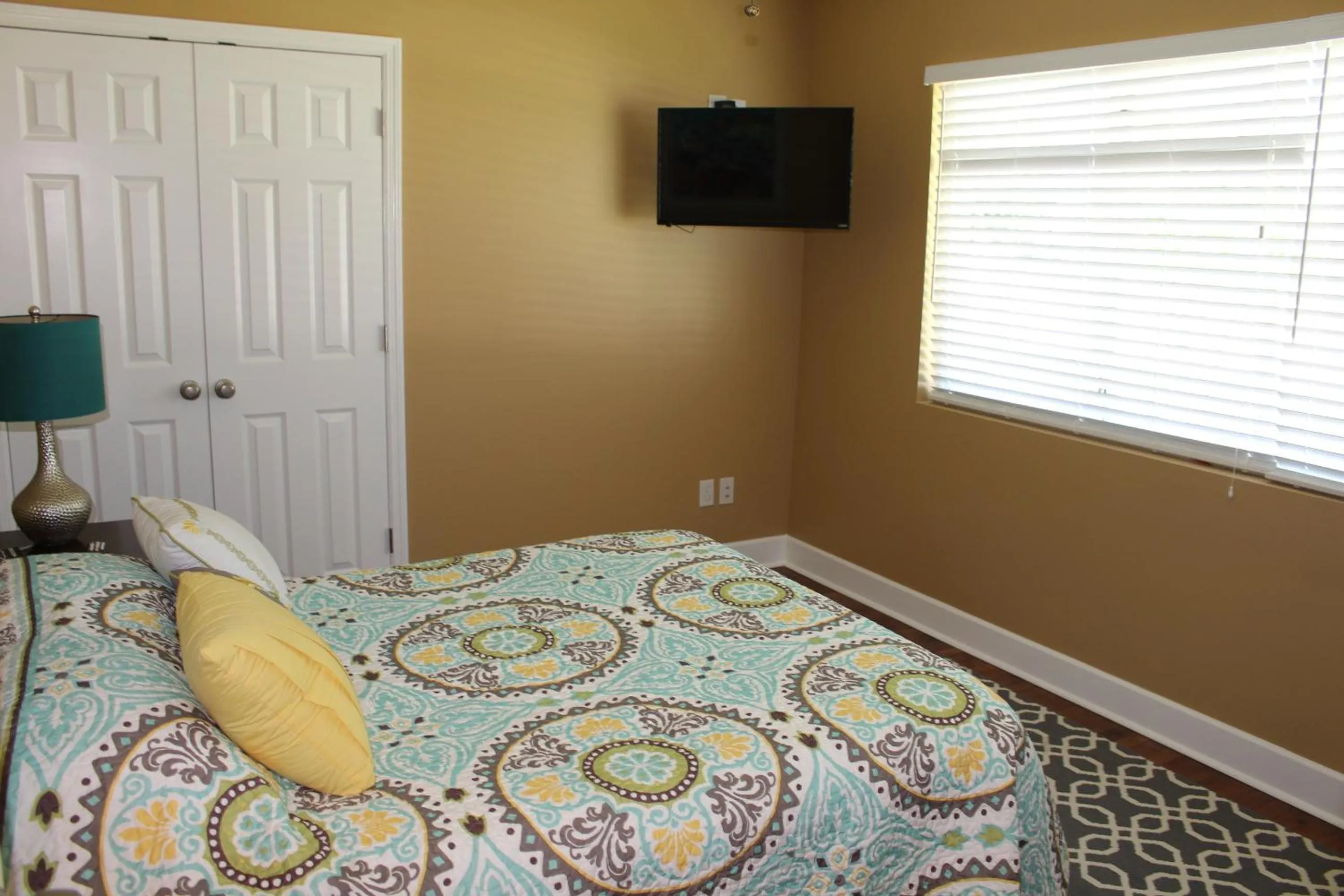 Bedroom, Bed in The Conch House Marina Resort