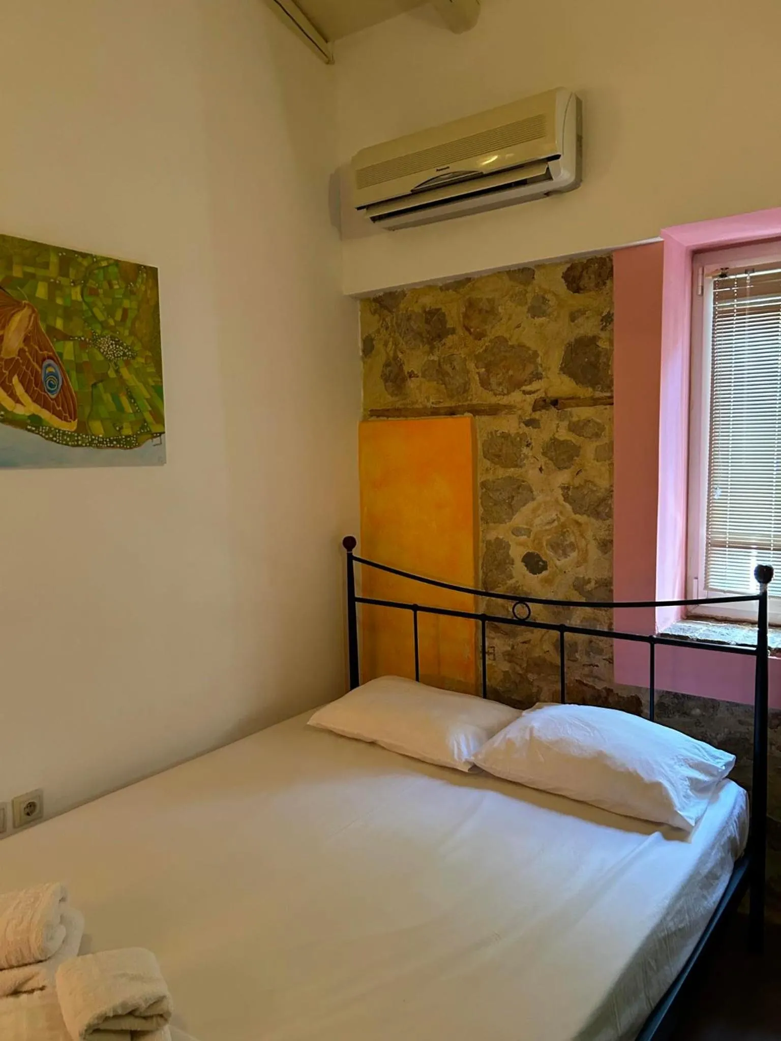 Bed in Sofia Apartments