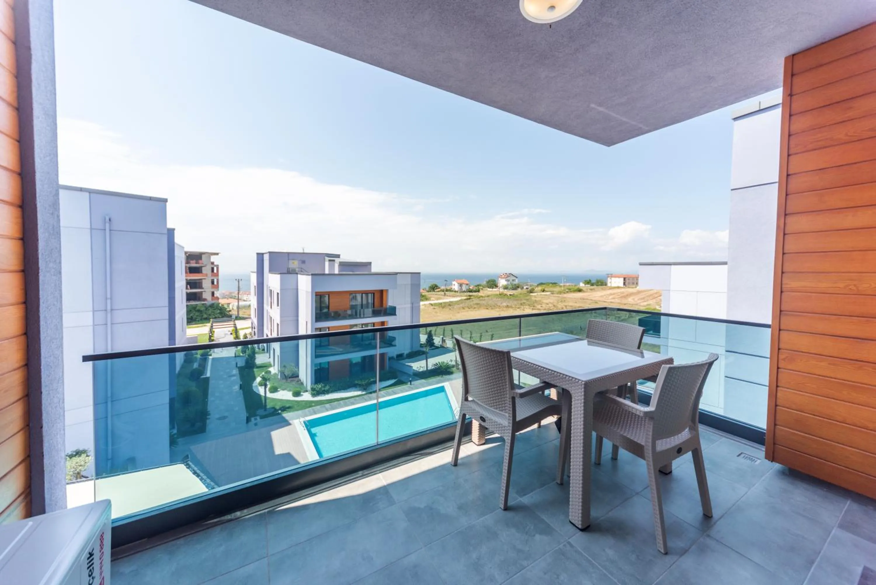 Balcony/Terrace in Green Hills Suites