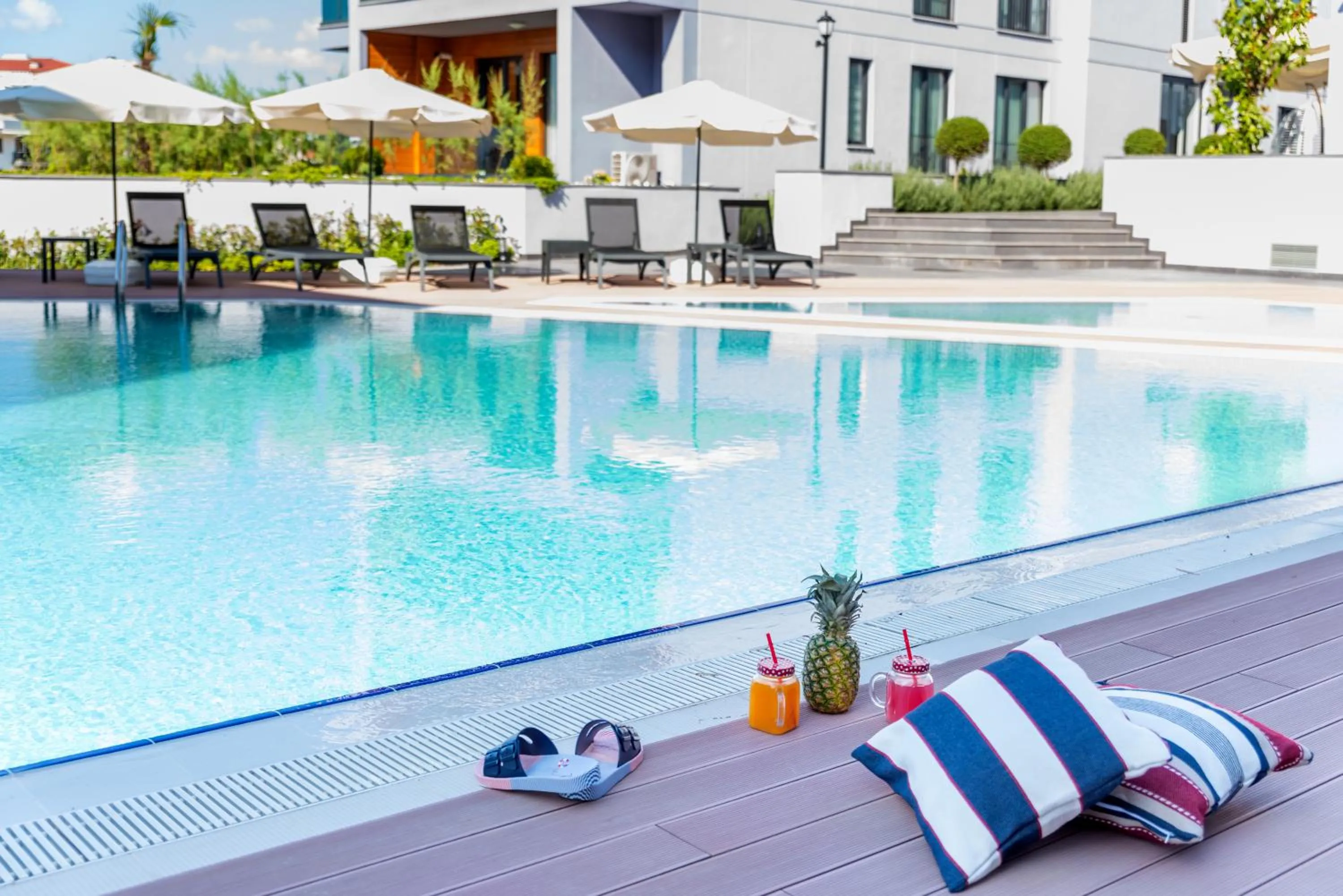 Pool view in Green Hills Suites