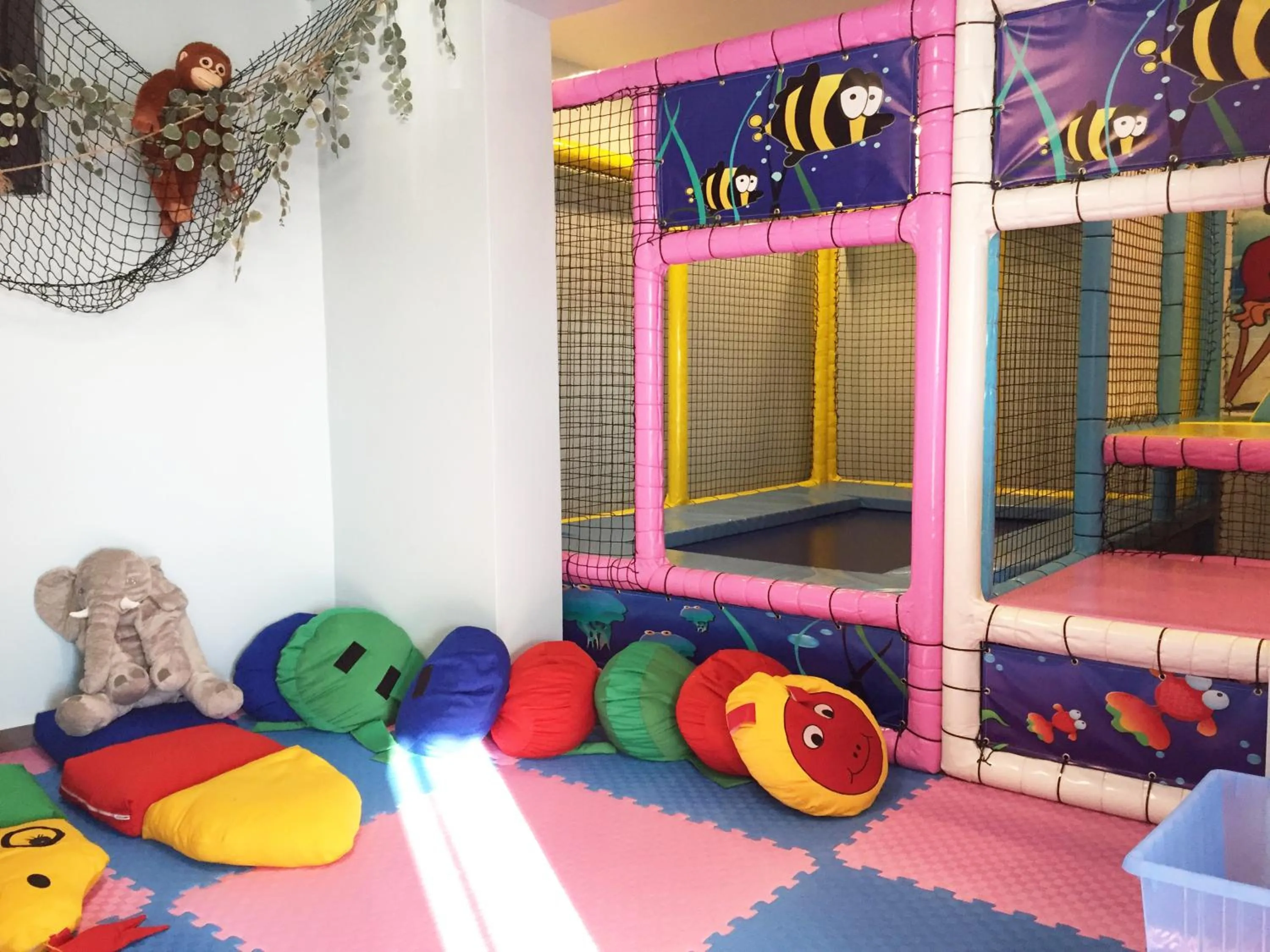 Game Room in Green Hills Suites