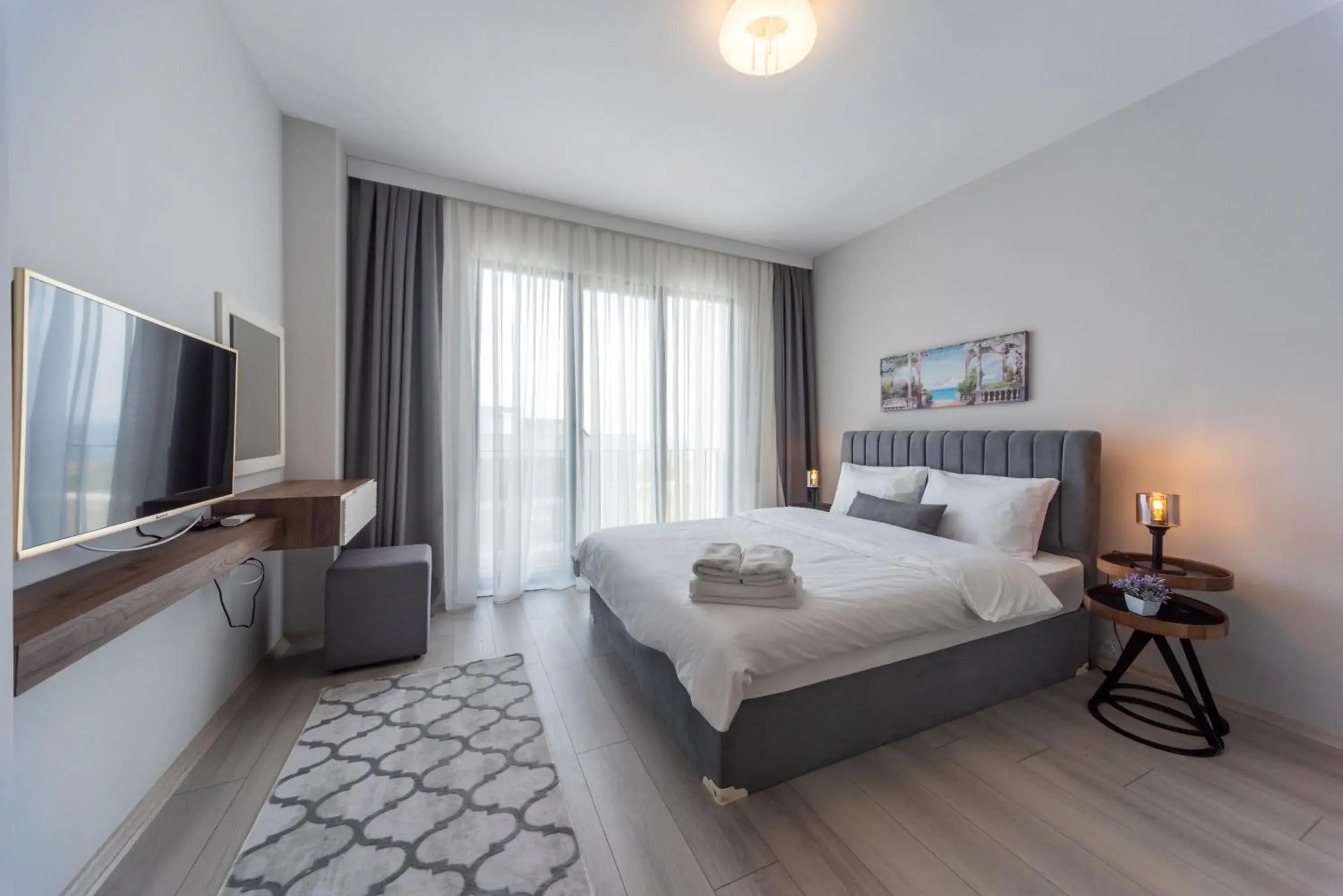 Bedroom, Bed in Green Hills Suites Bedroom, Bed in Green Hills Suites