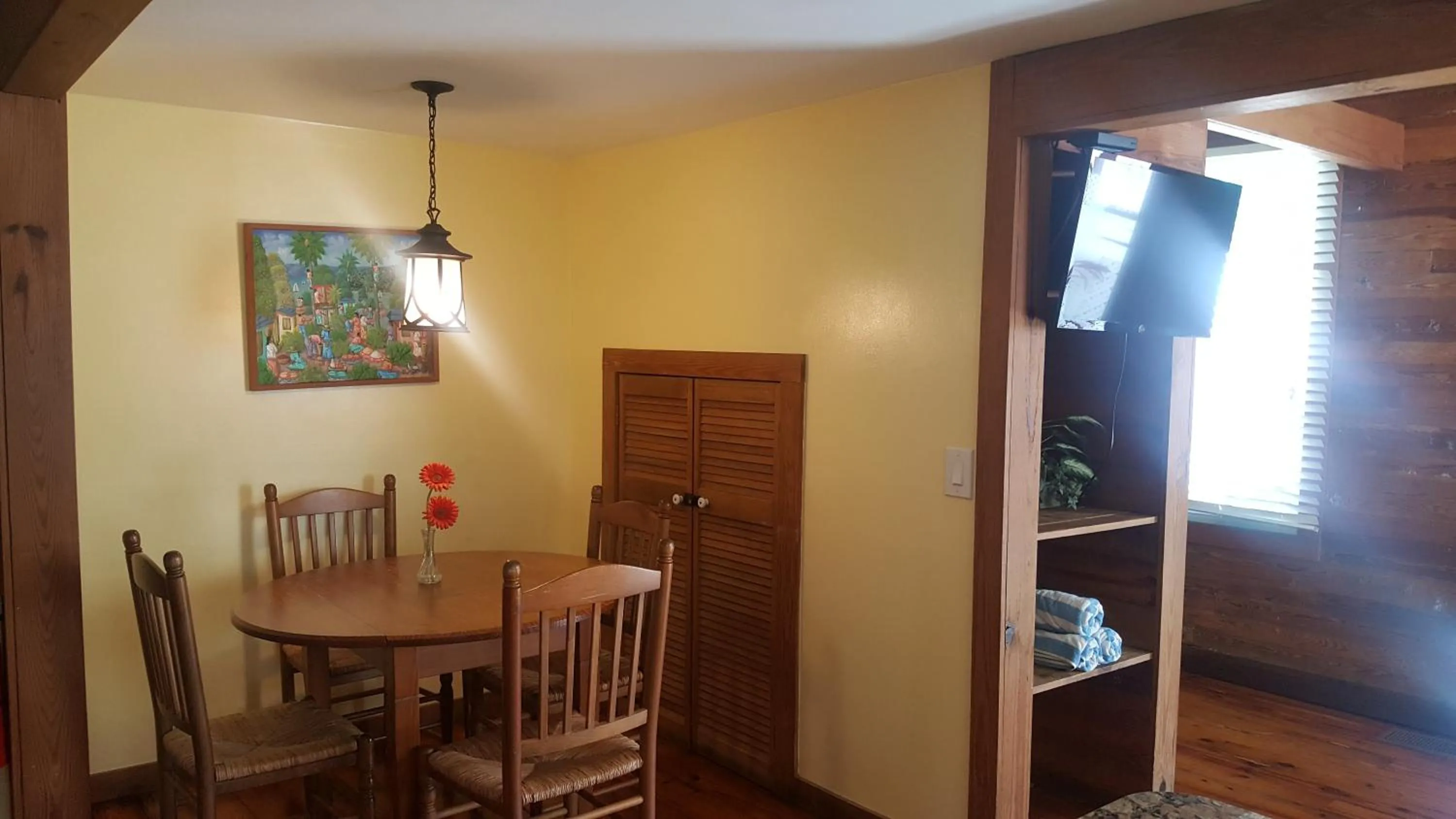 Courtney's Place Historic Cottages & Inns