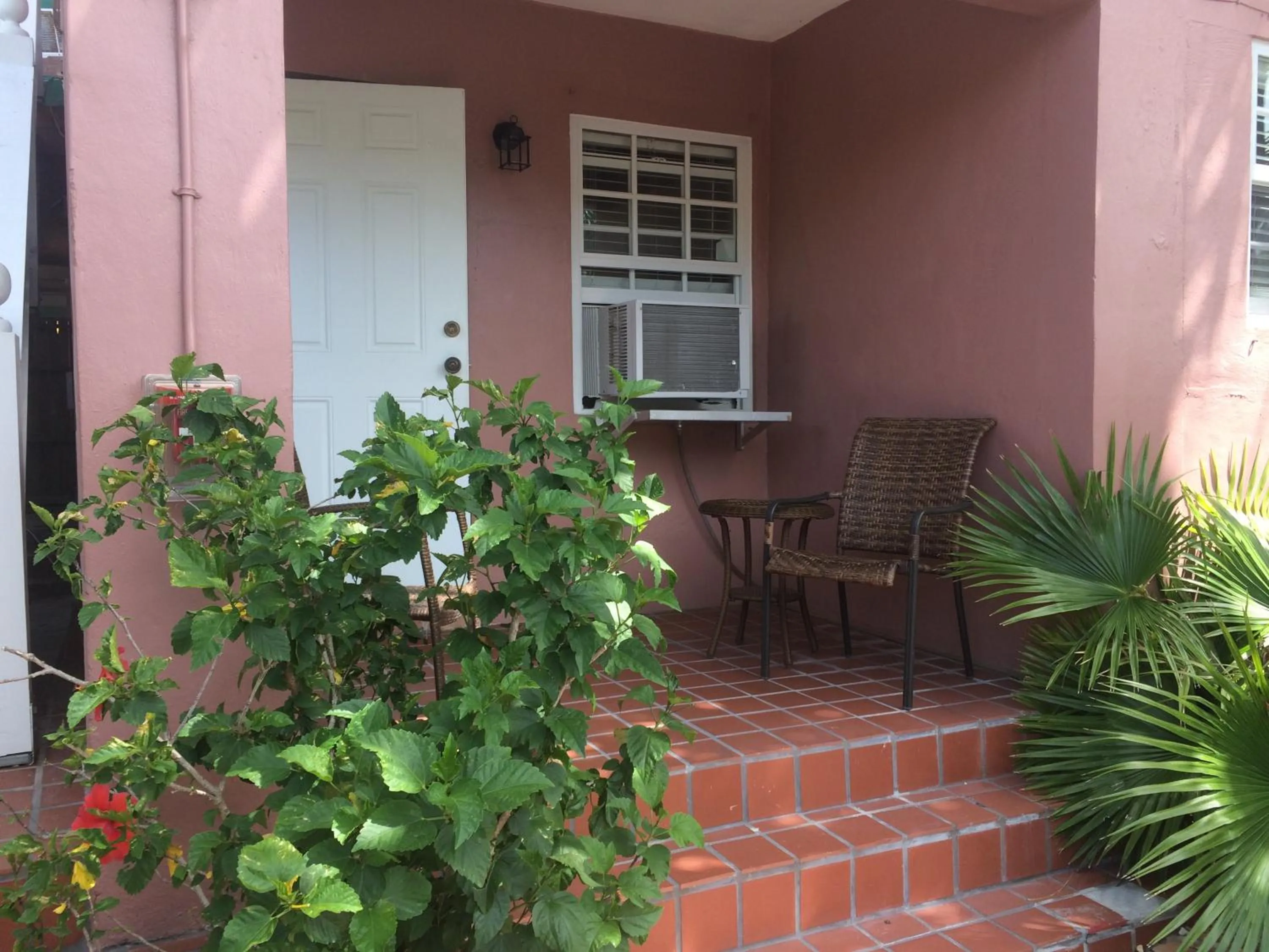 Courtney's Place Historic Cottages & Inns