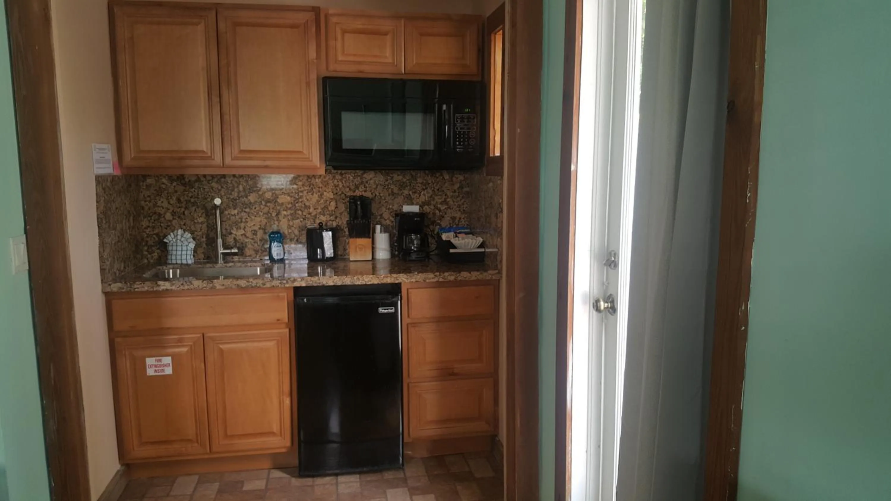 Courtney's Place Historic Cottages & Inns