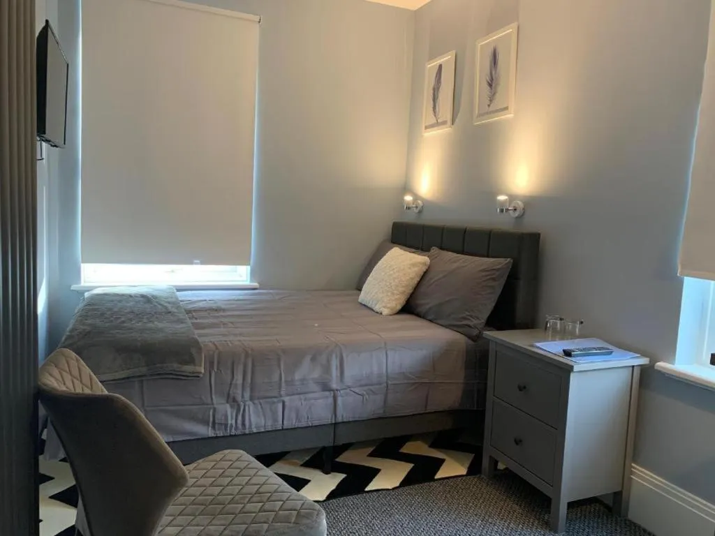 Bedroom, Bed in OYO Ruby Pub & Hotel