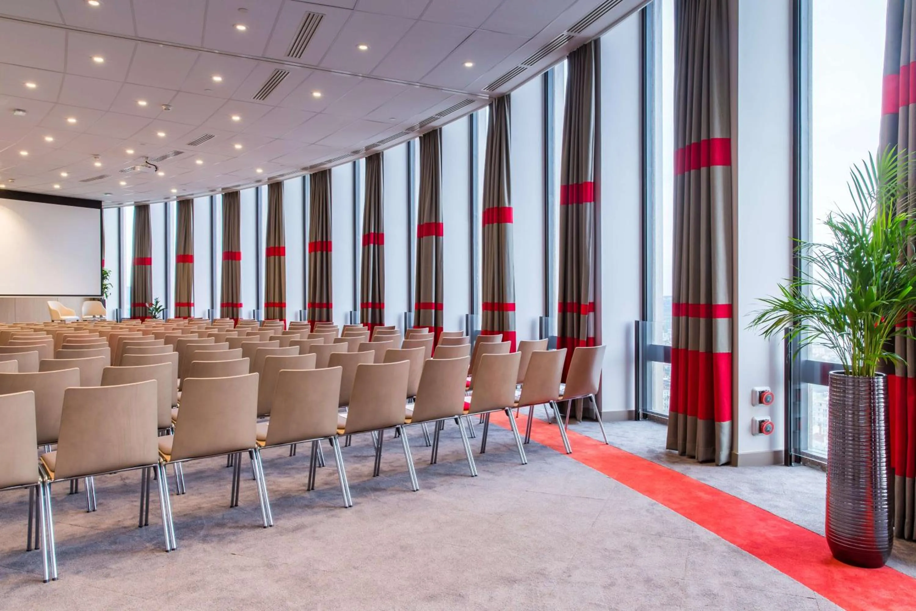 Meeting/conference room in Radisson Blu Hotel, Lyon