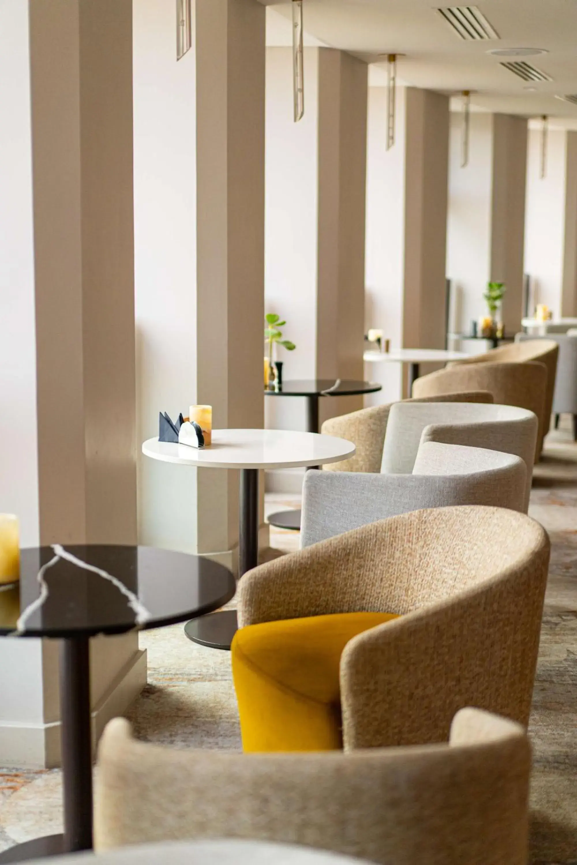 Lounge or bar in Radisson Blu Hotel, Lyon Lounge or bar in Radisson Blu Hotel, Lyon