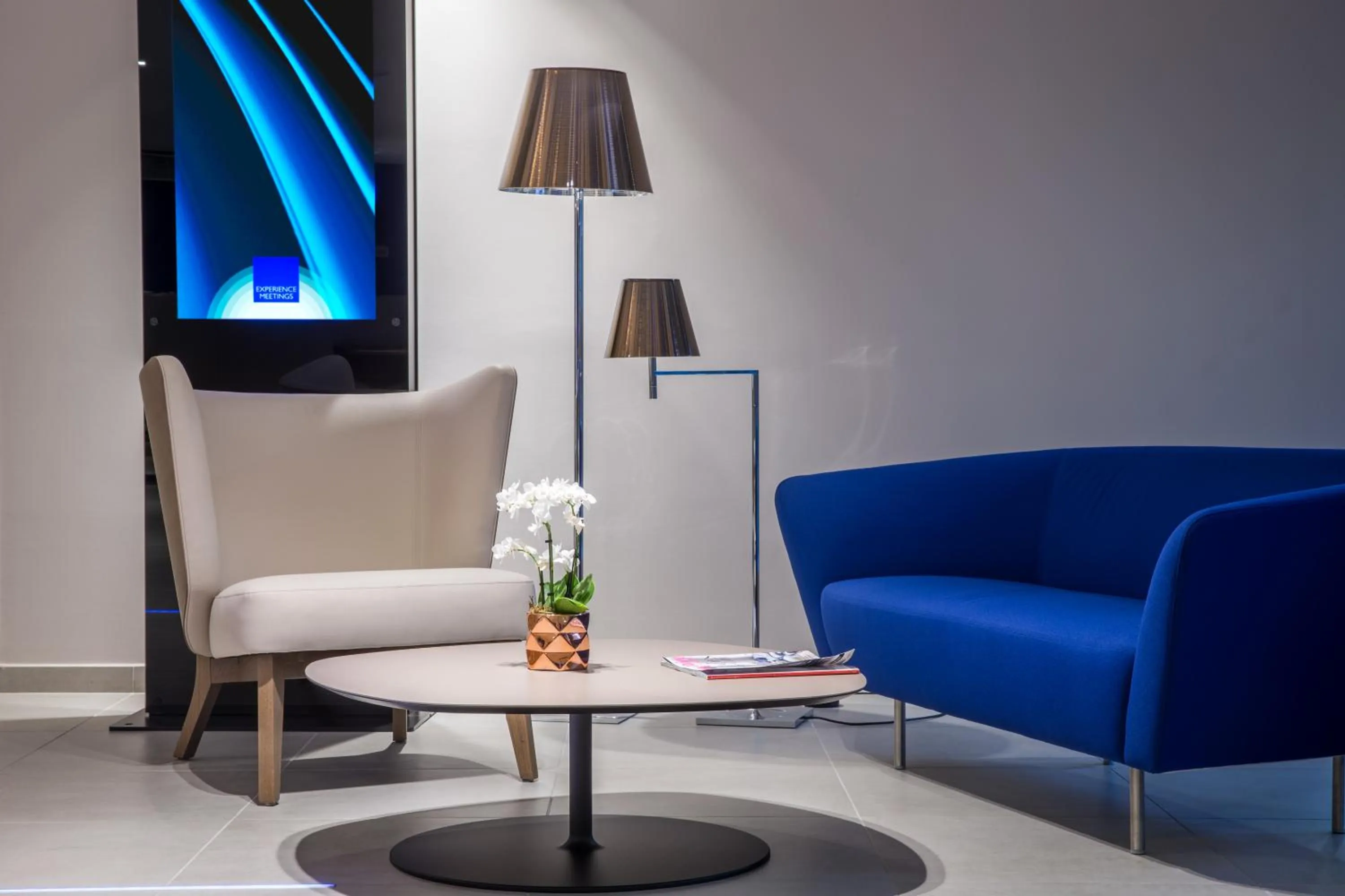 Lobby or reception in Radisson Blu Hotel, Lyon