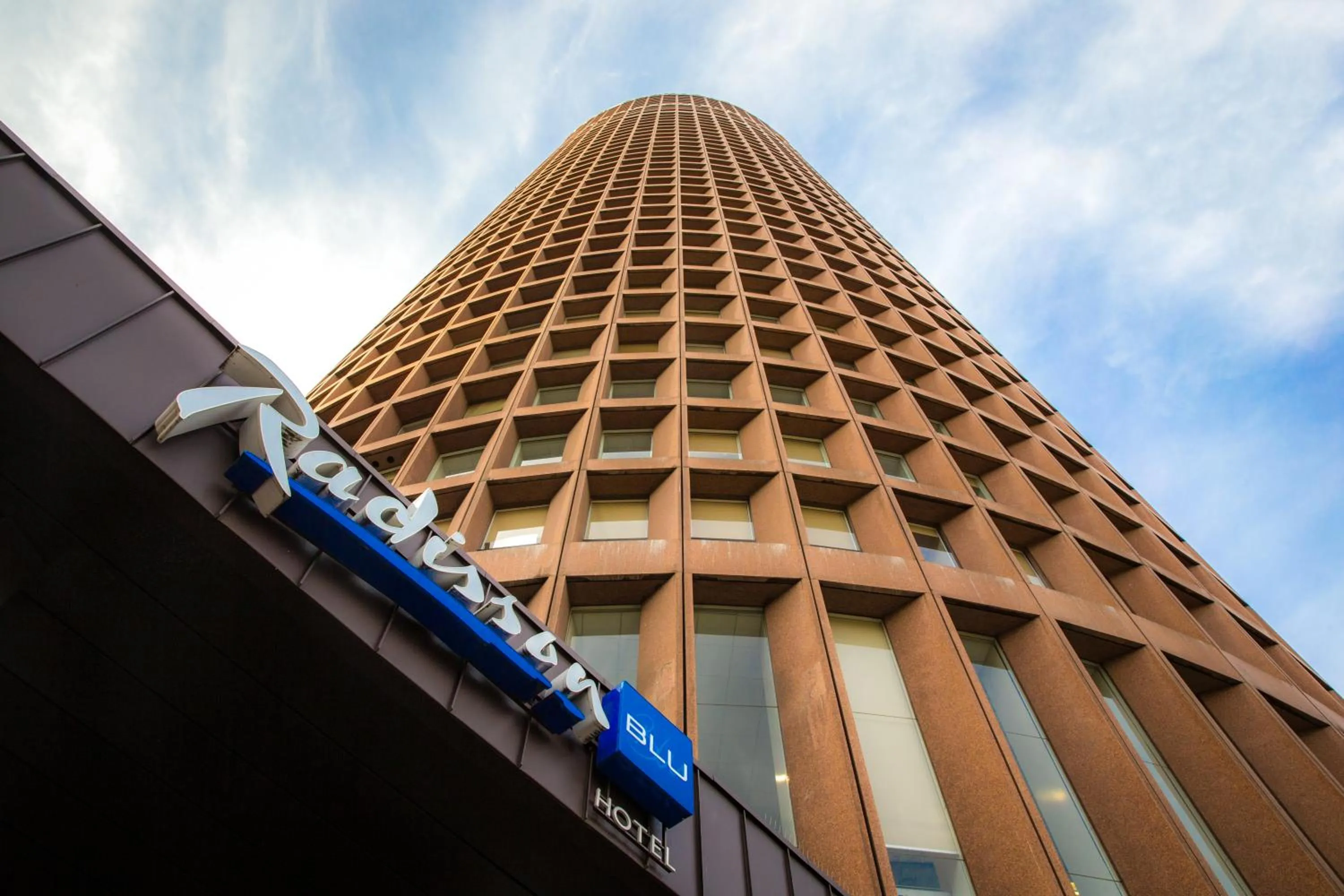 Facade/entrance in Radisson Blu Hotel, Lyon