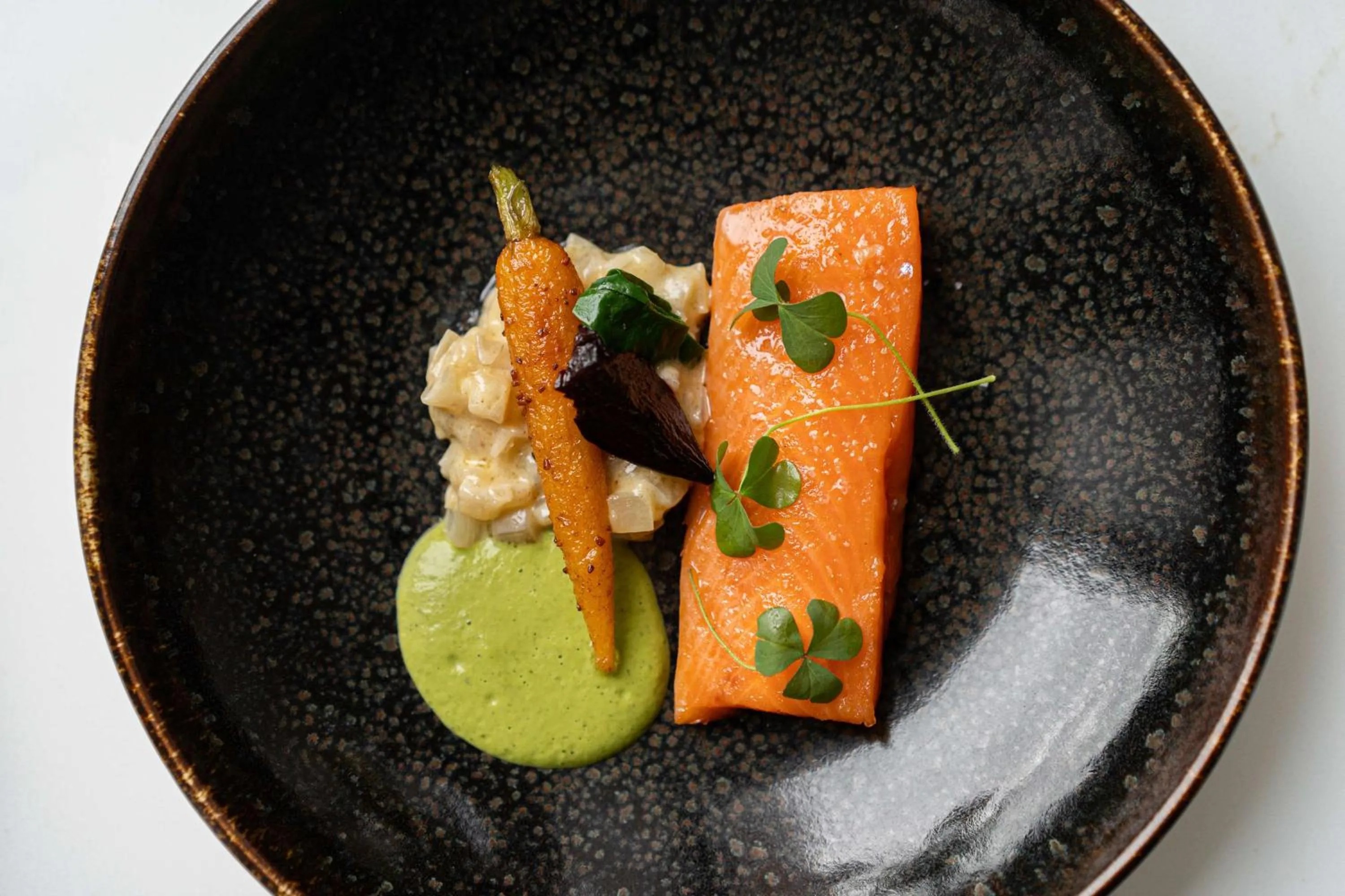 Restaurant/places to eat in Radisson Blu Hotel, Lyon