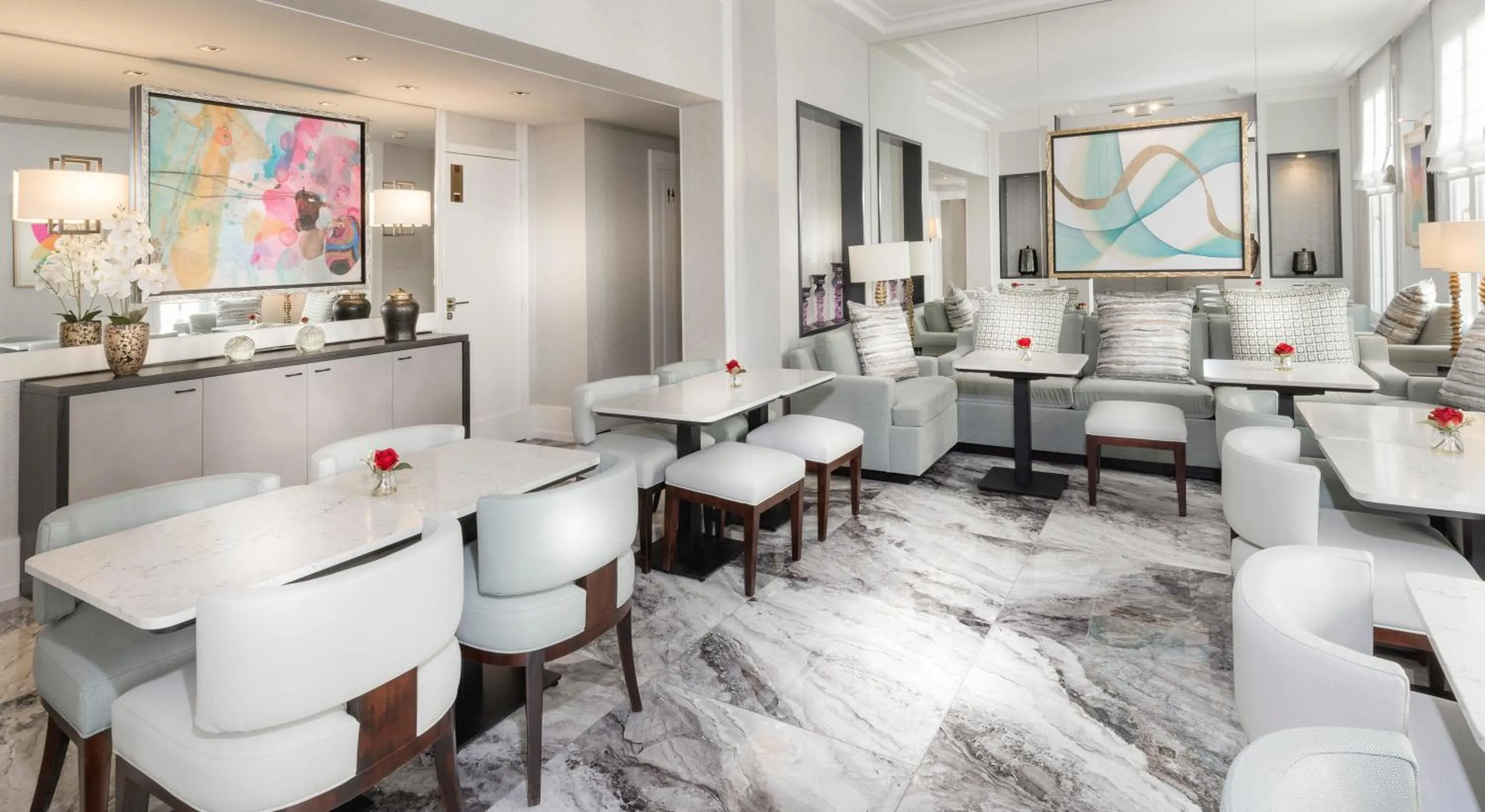 Lobby or reception in Hôtel Du Bois Champs-Elysées