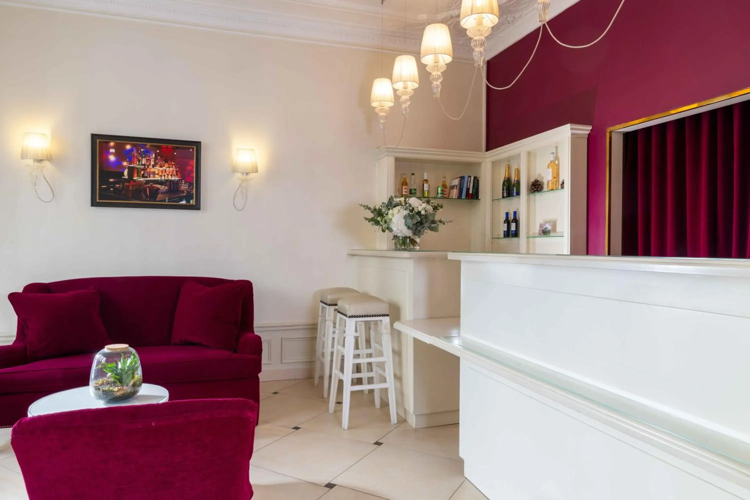 Lobby or reception in Queen Mary Opera Lobby or reception in Queen Mary Opera