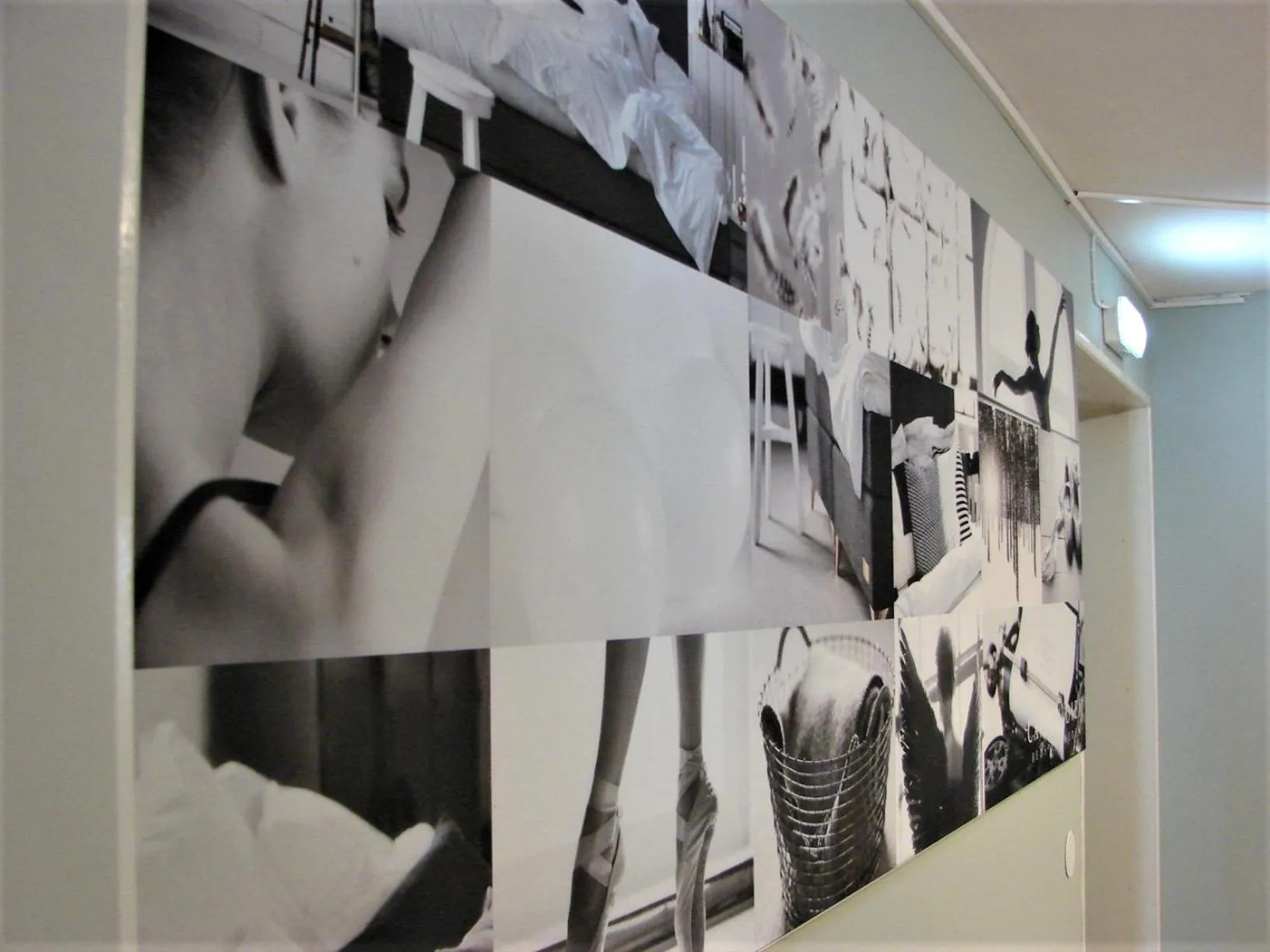 Decorative detail in Sjugare Gård Bed & Breakfast