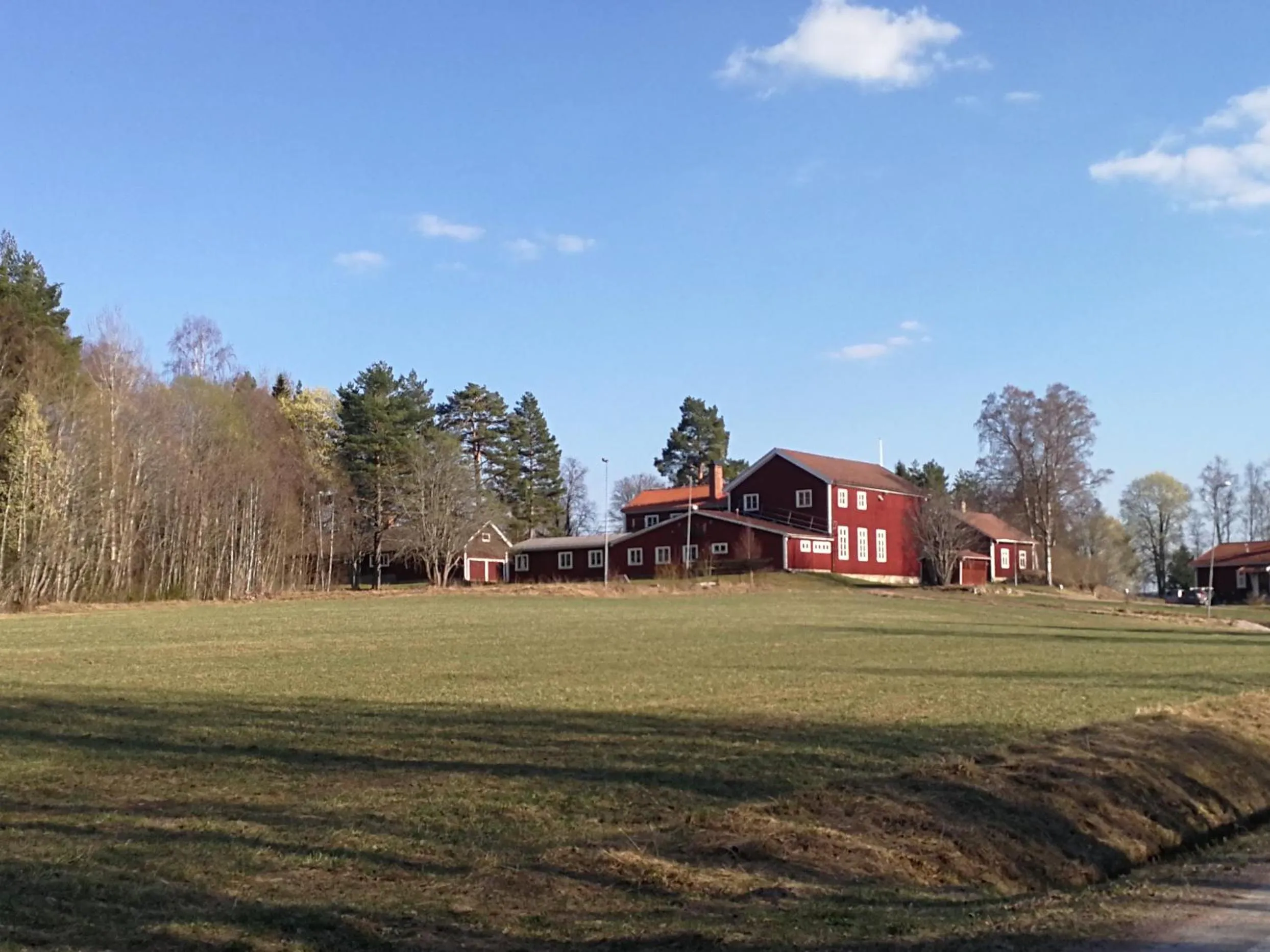 Property building in Sjugare Gård Bed & Breakfast
