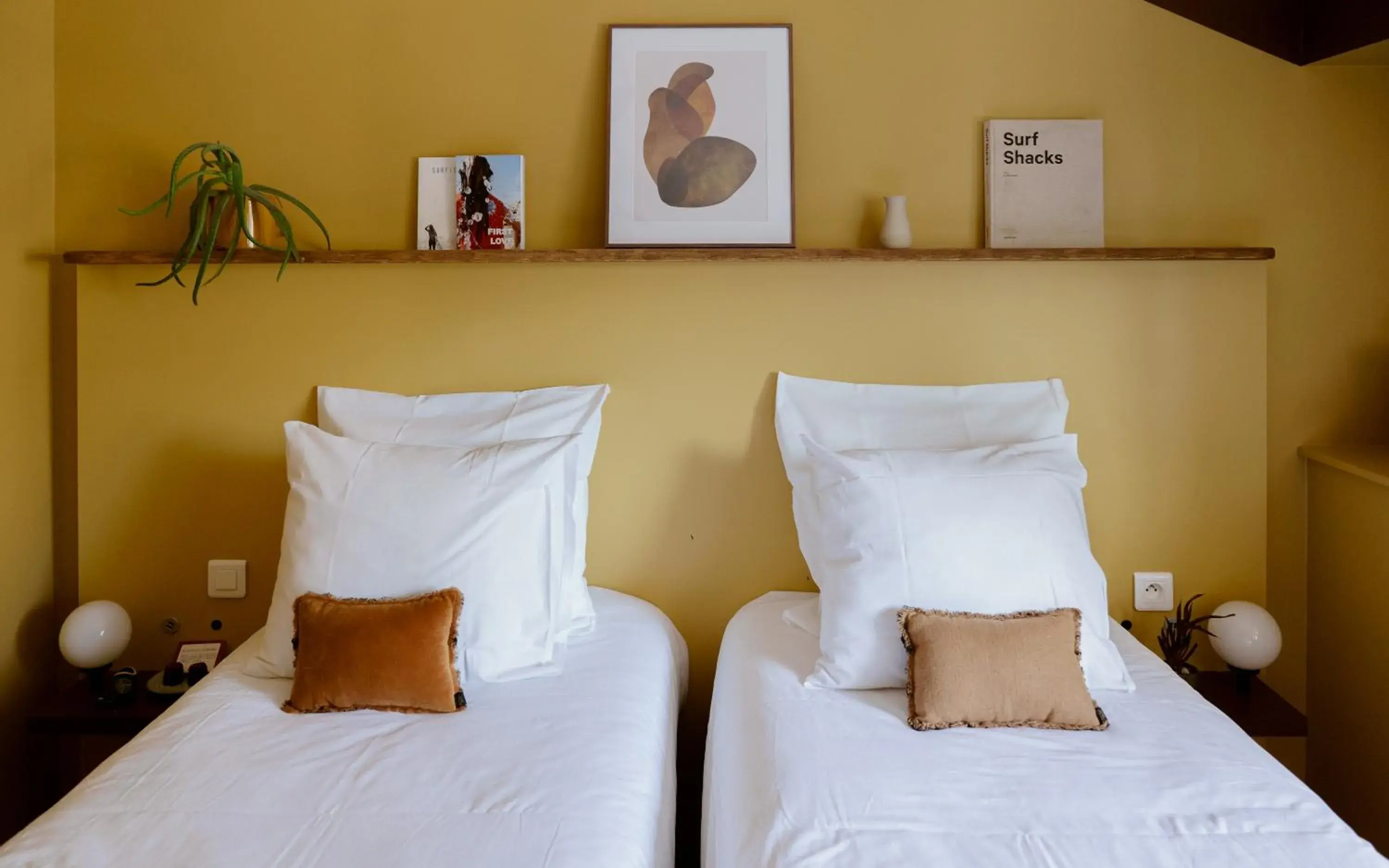 Bedroom, Bed in ROSA Boutique Hotel - Bordeaux Centre Gare Bedroom, Bed in ROSA Boutique Hotel - Bordeaux Centre Gare