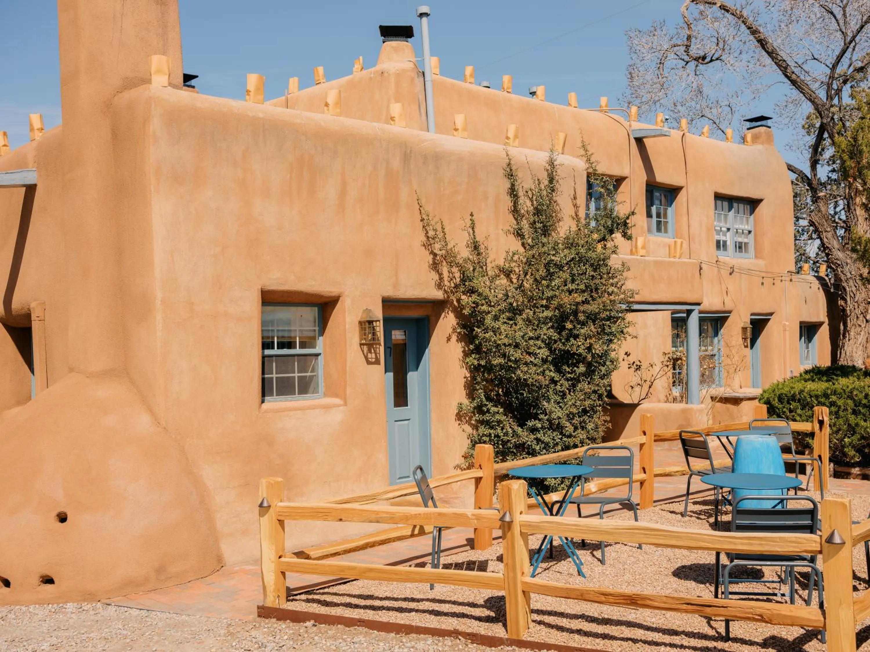 Property building in Pueblo Bonito Inn