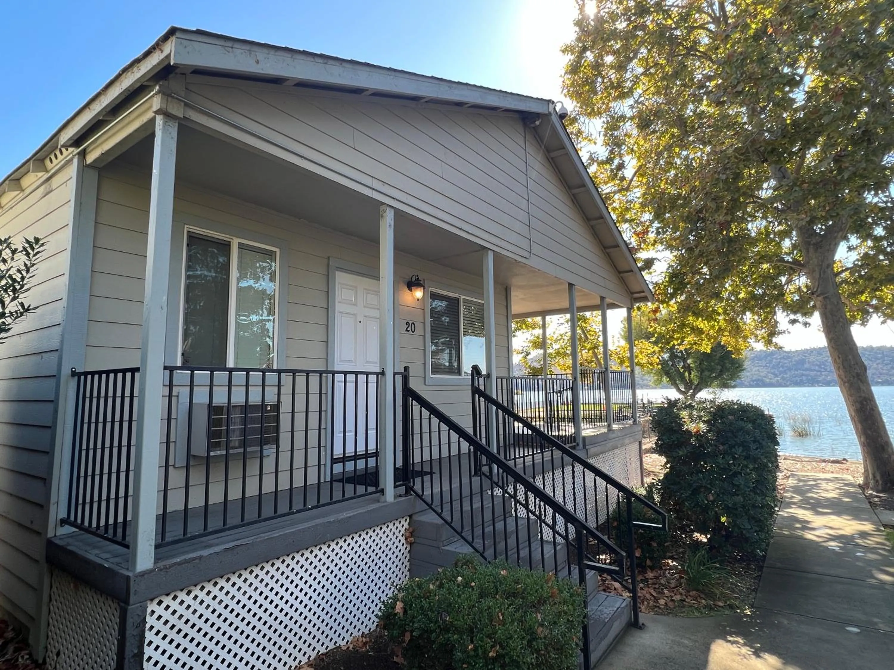 Patio in Clear Lake Cottages & Marina
