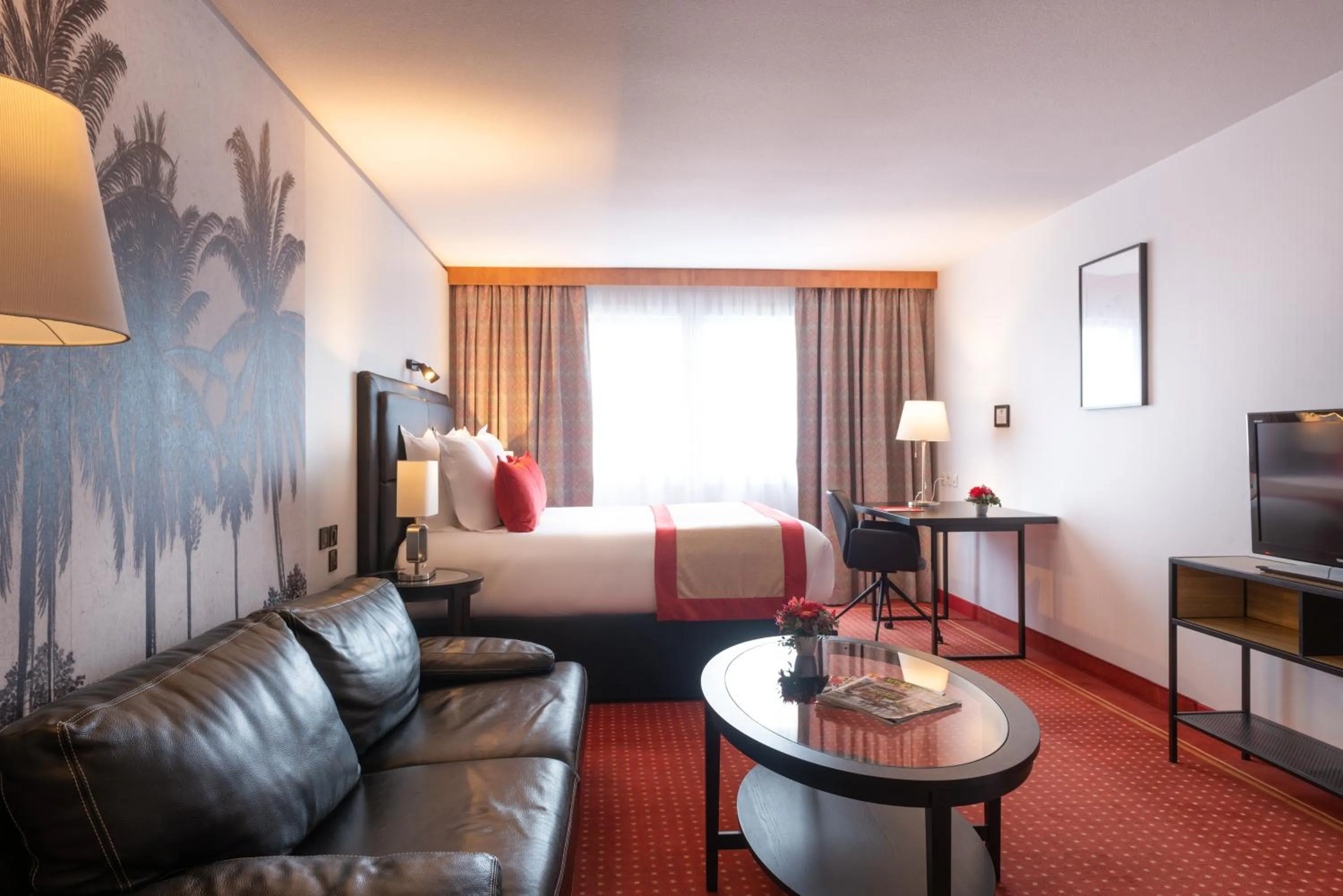 Photo of the whole room in Le M & Spa Bordeaux Aéroport by Hôtels & Préférence