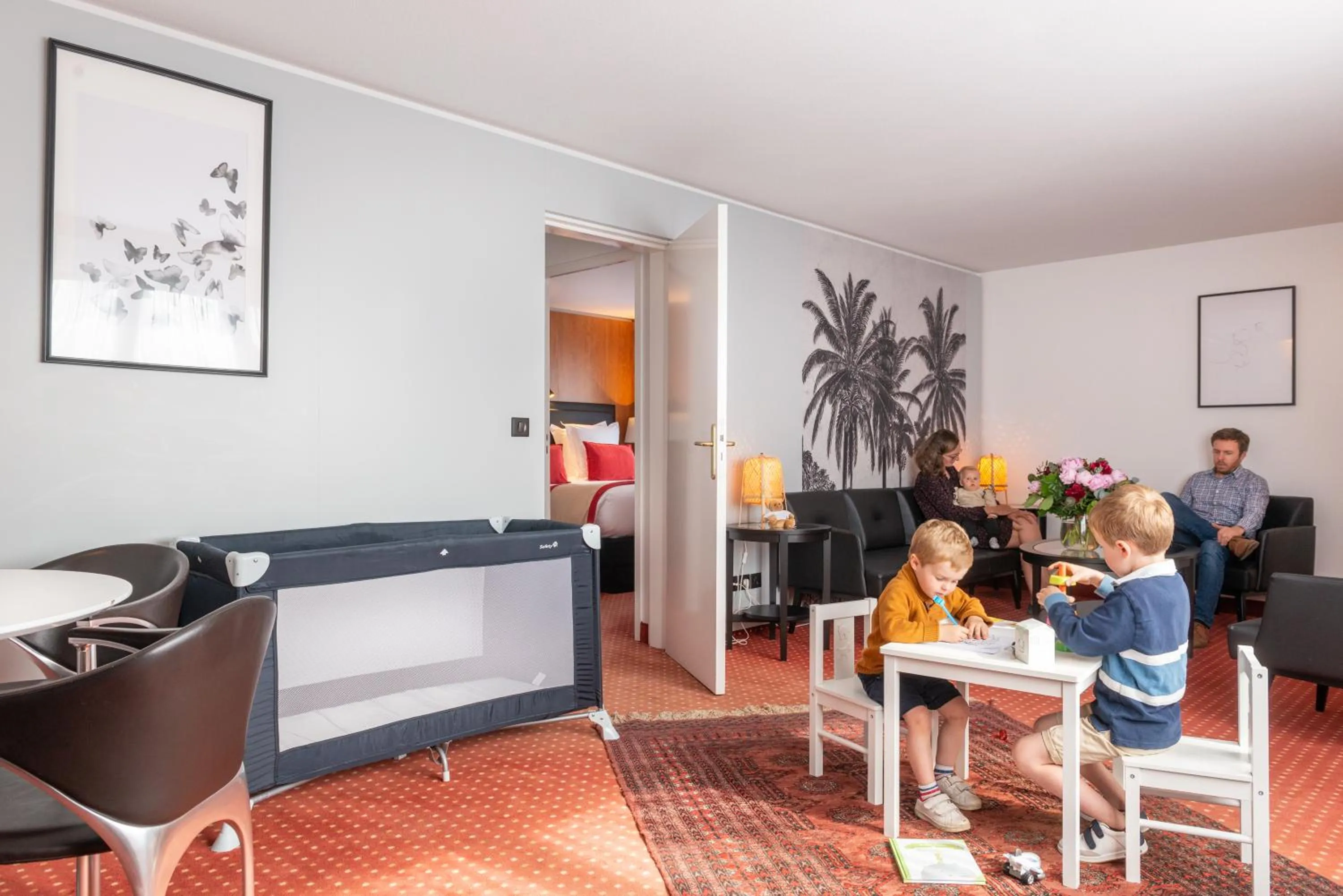 Photo of the whole room in Le M & Spa Bordeaux Aéroport by Hôtels & Préférence