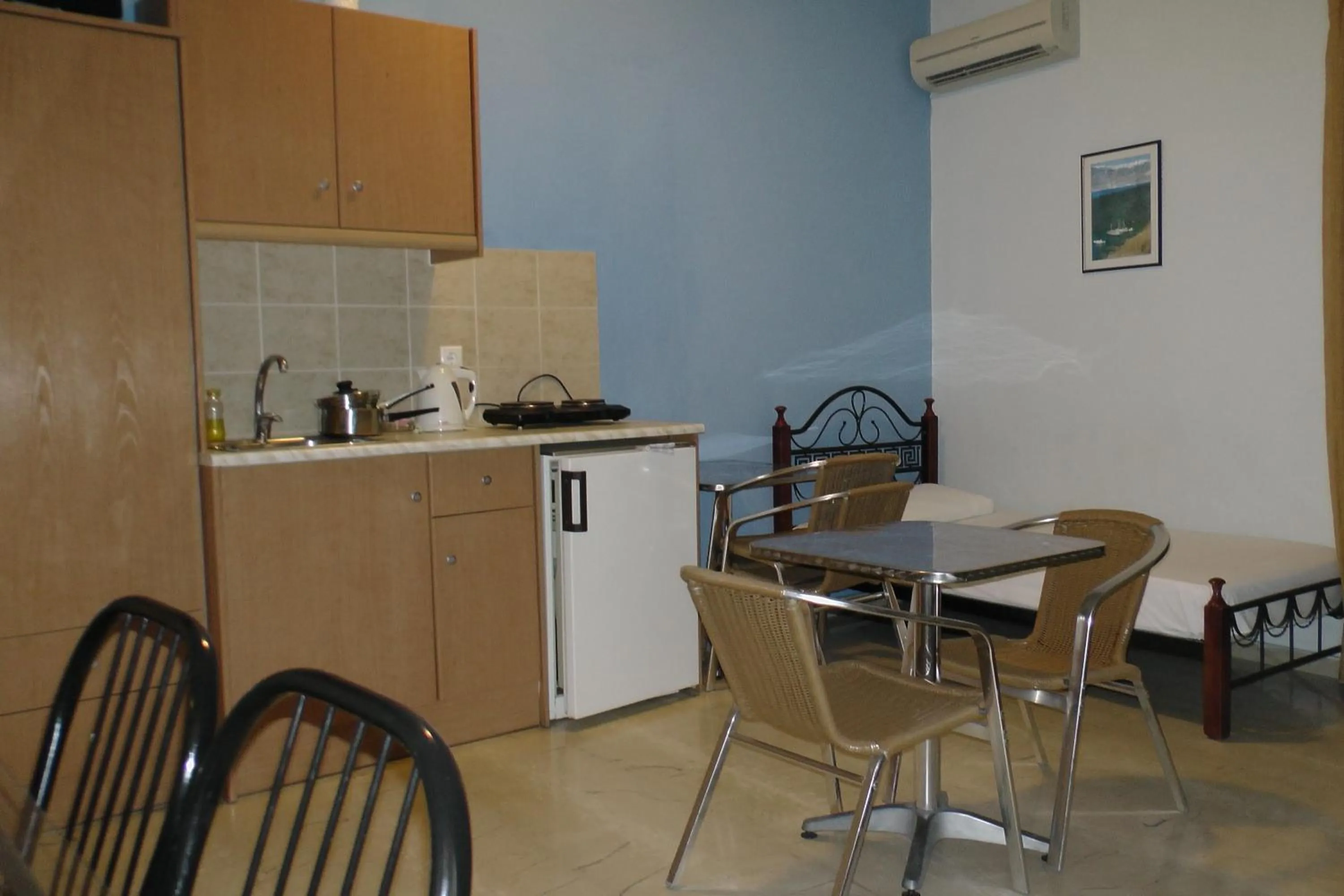 Photo of the whole room in Santa Magia