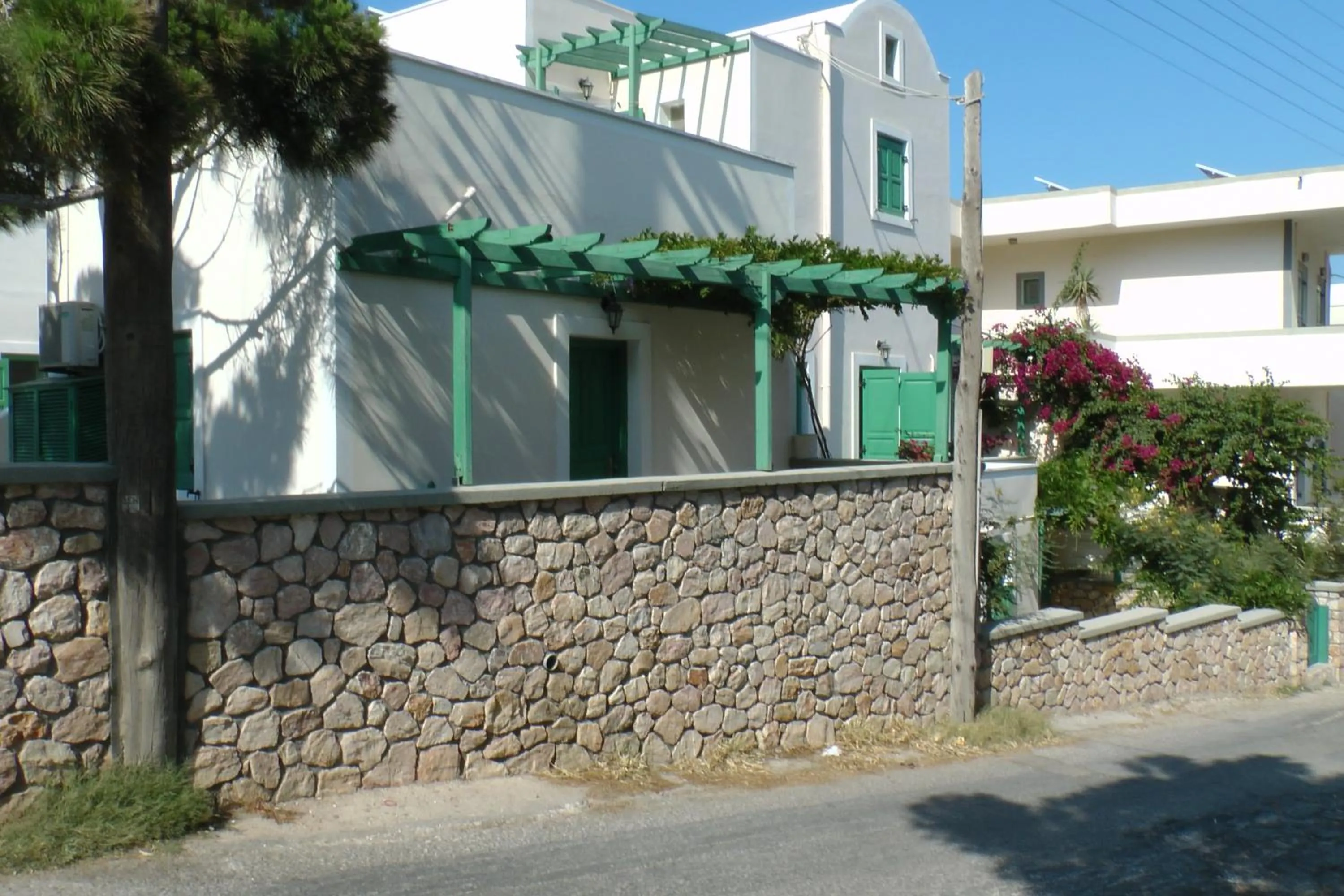 Property building in Santa Magia