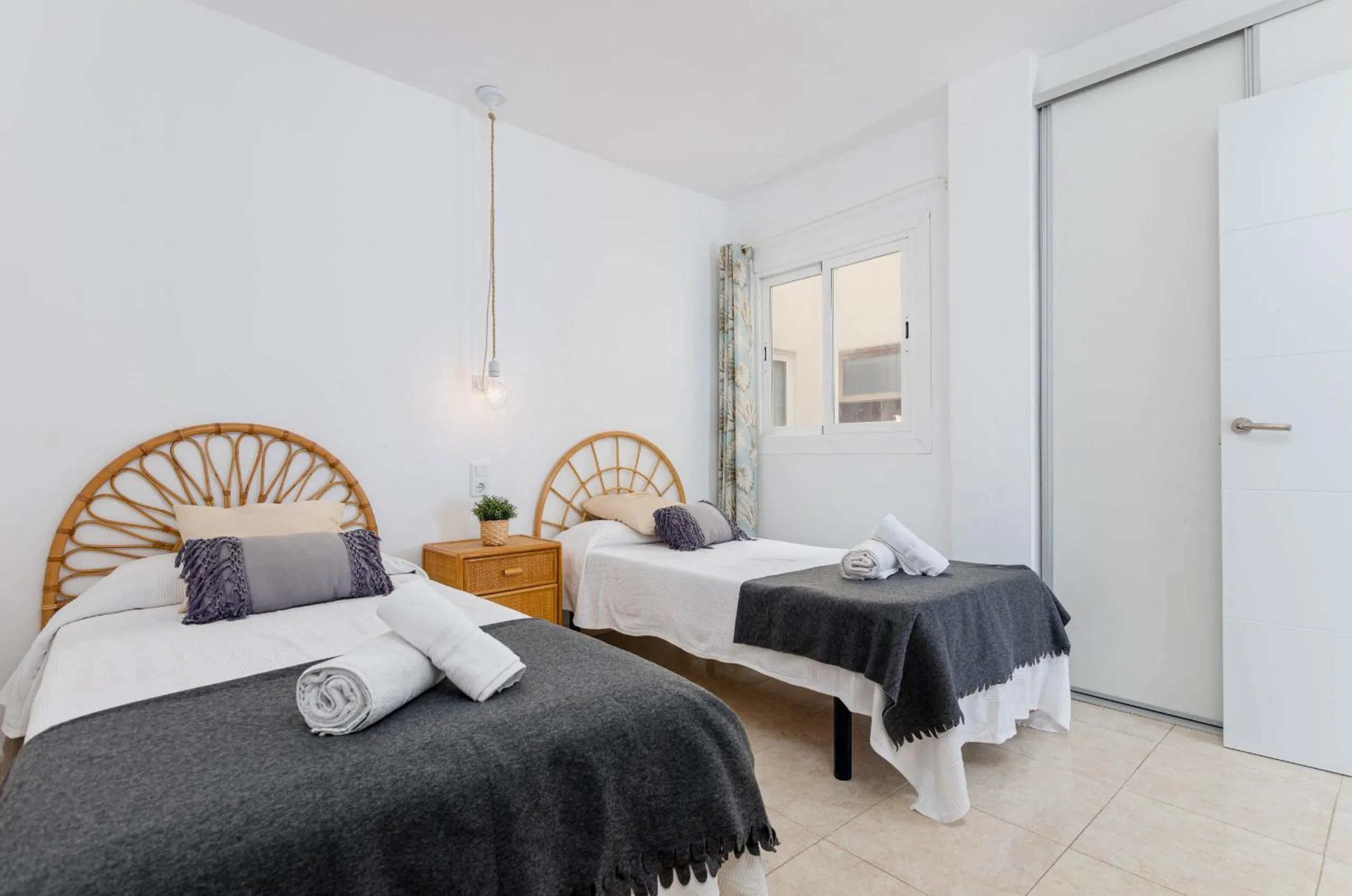 Bed in YourHouse Ocean