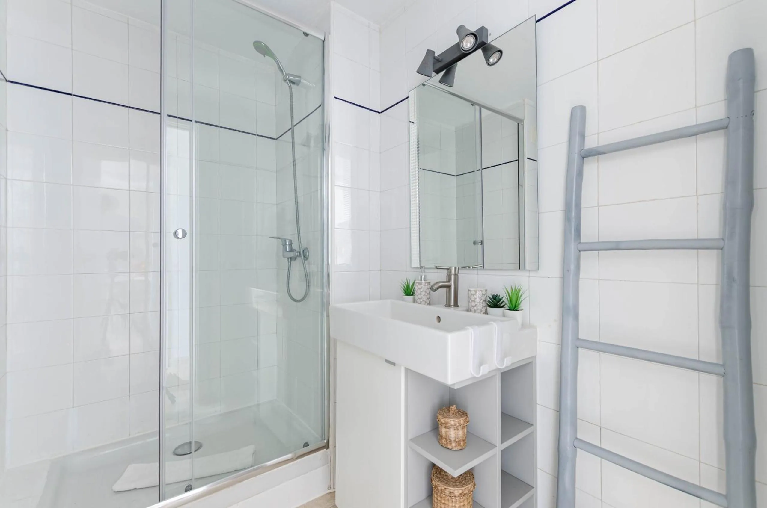 Bathroom in YourHouse Ocean