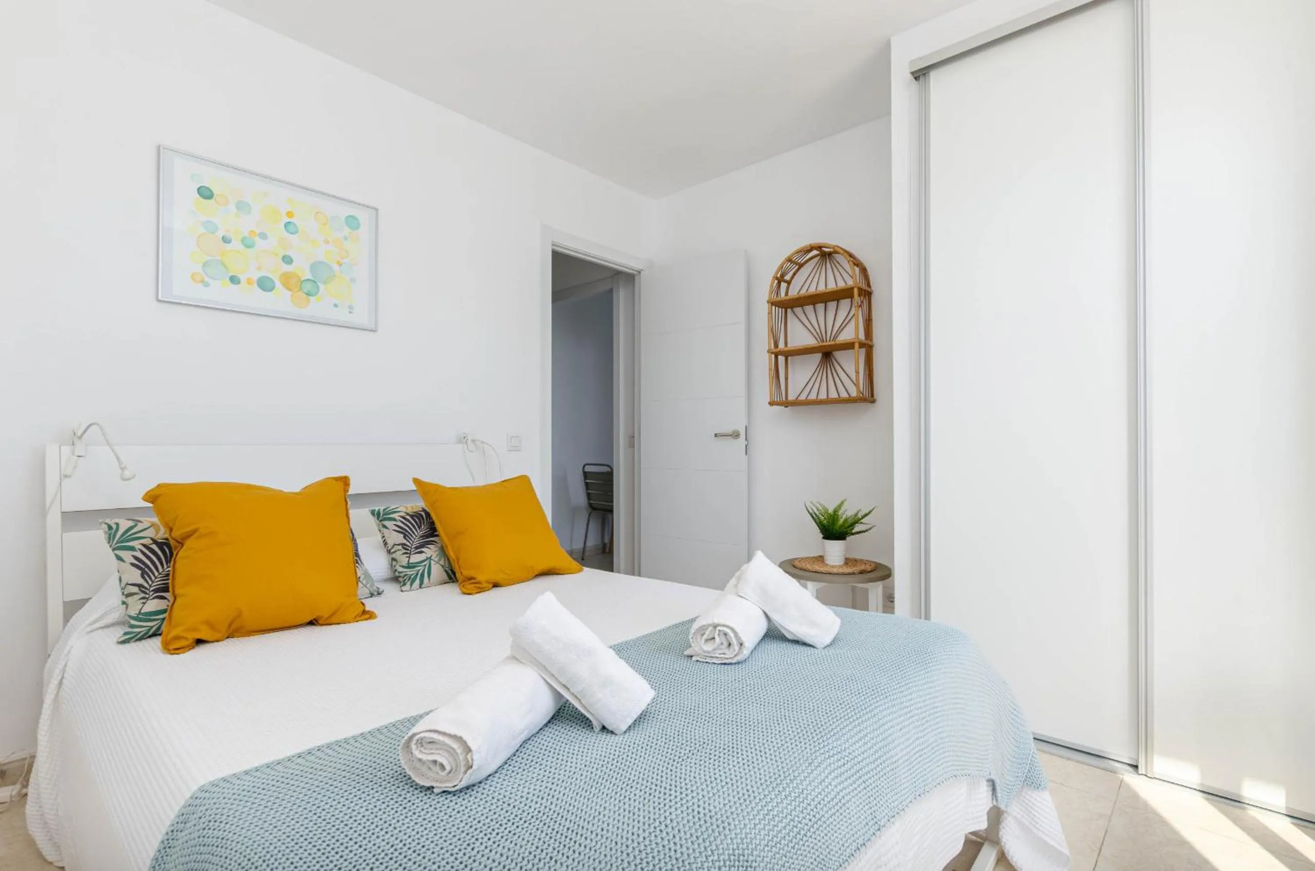 Bed in YourHouse Ocean