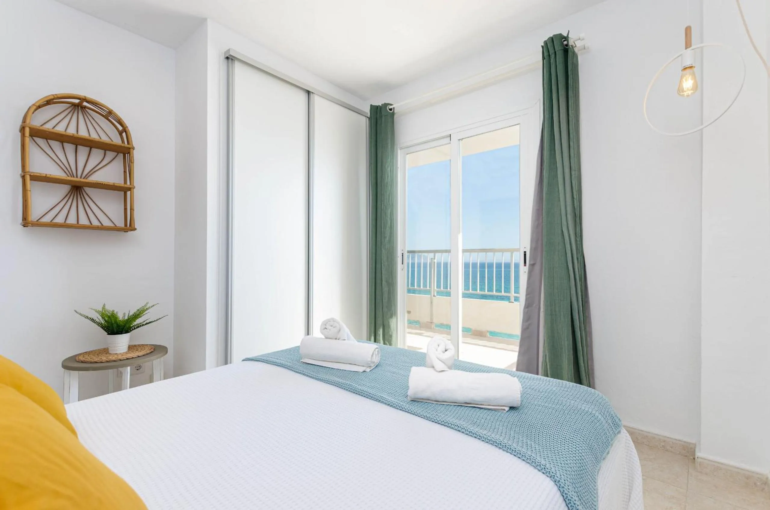 Bed in YourHouse Ocean