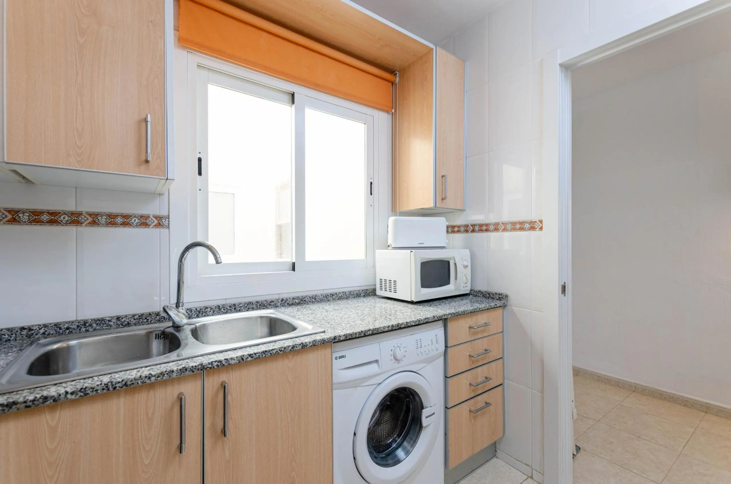 Kitchen or kitchenette in YourHouse Ocean