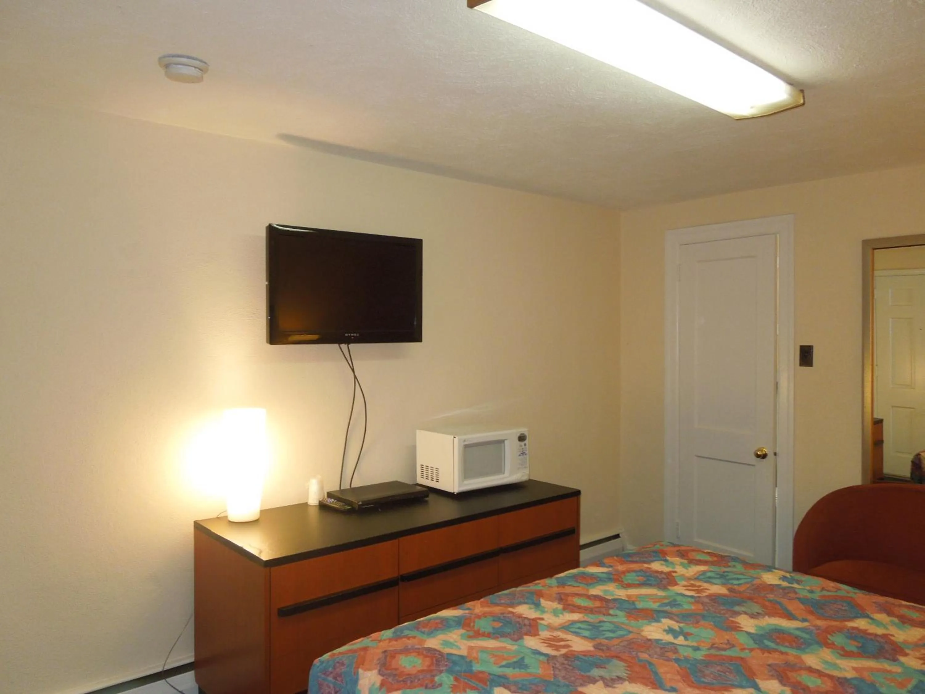 Bed in Sentinel Motel