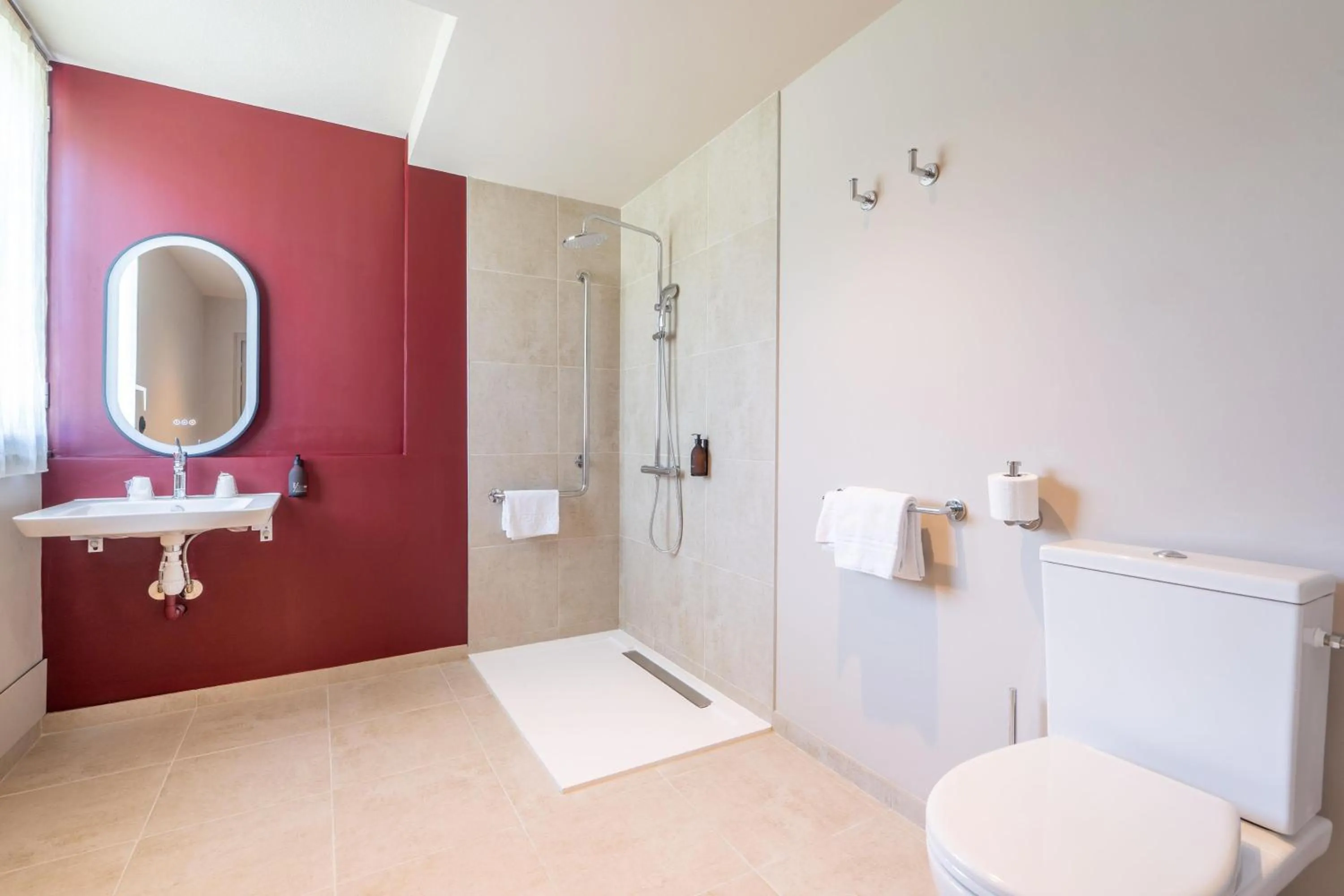 Bathroom in Best Western Hôtel du Phare