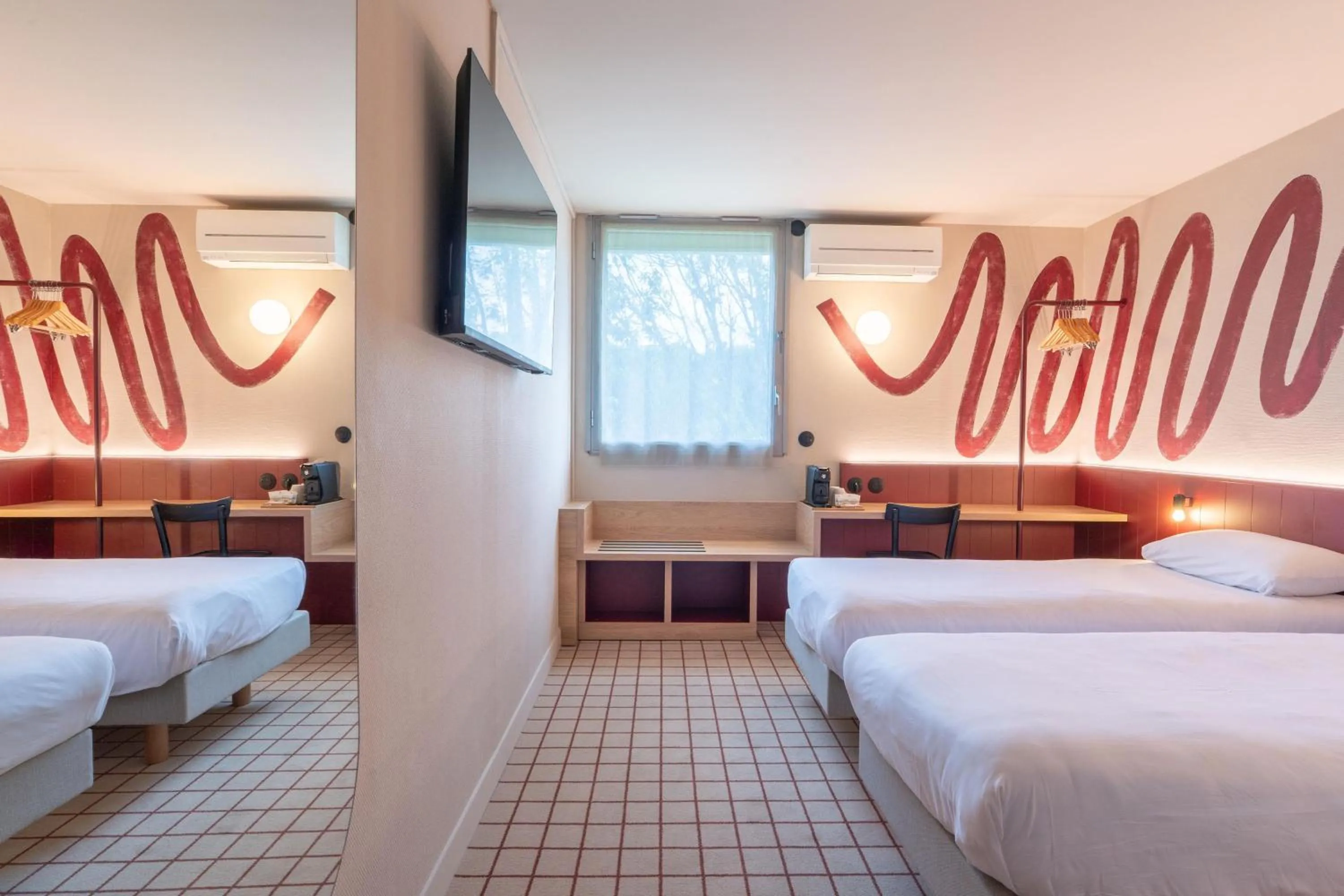 Bedroom, Bed in Best Western Hôtel du Phare