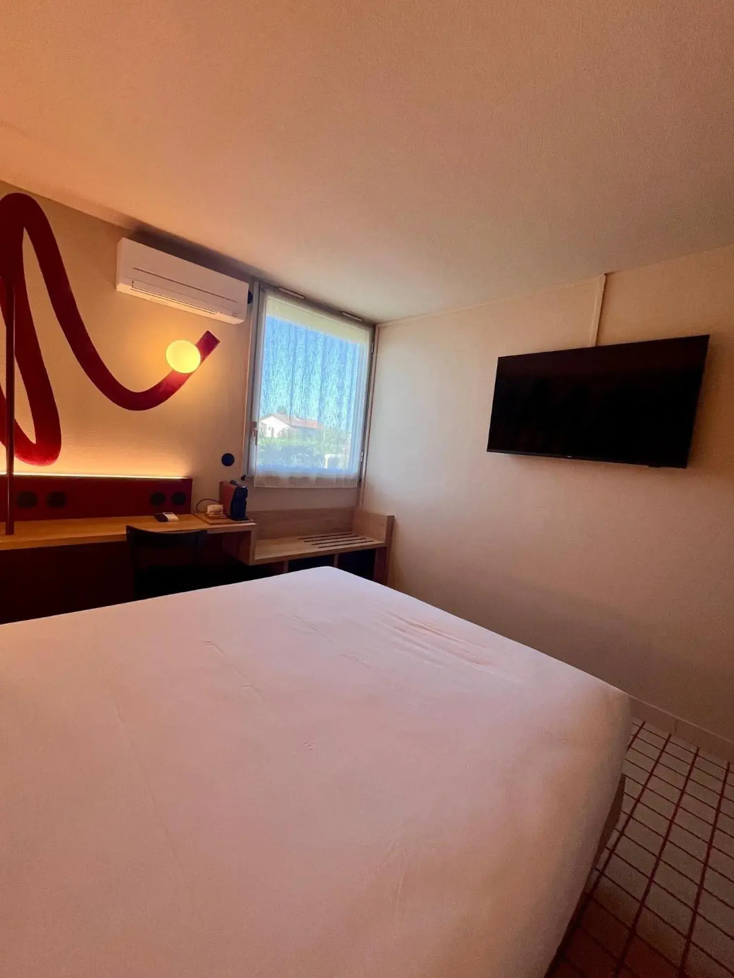 Bed in Best Western Hôtel du Phare Bed in Best Western Hôtel du Phare