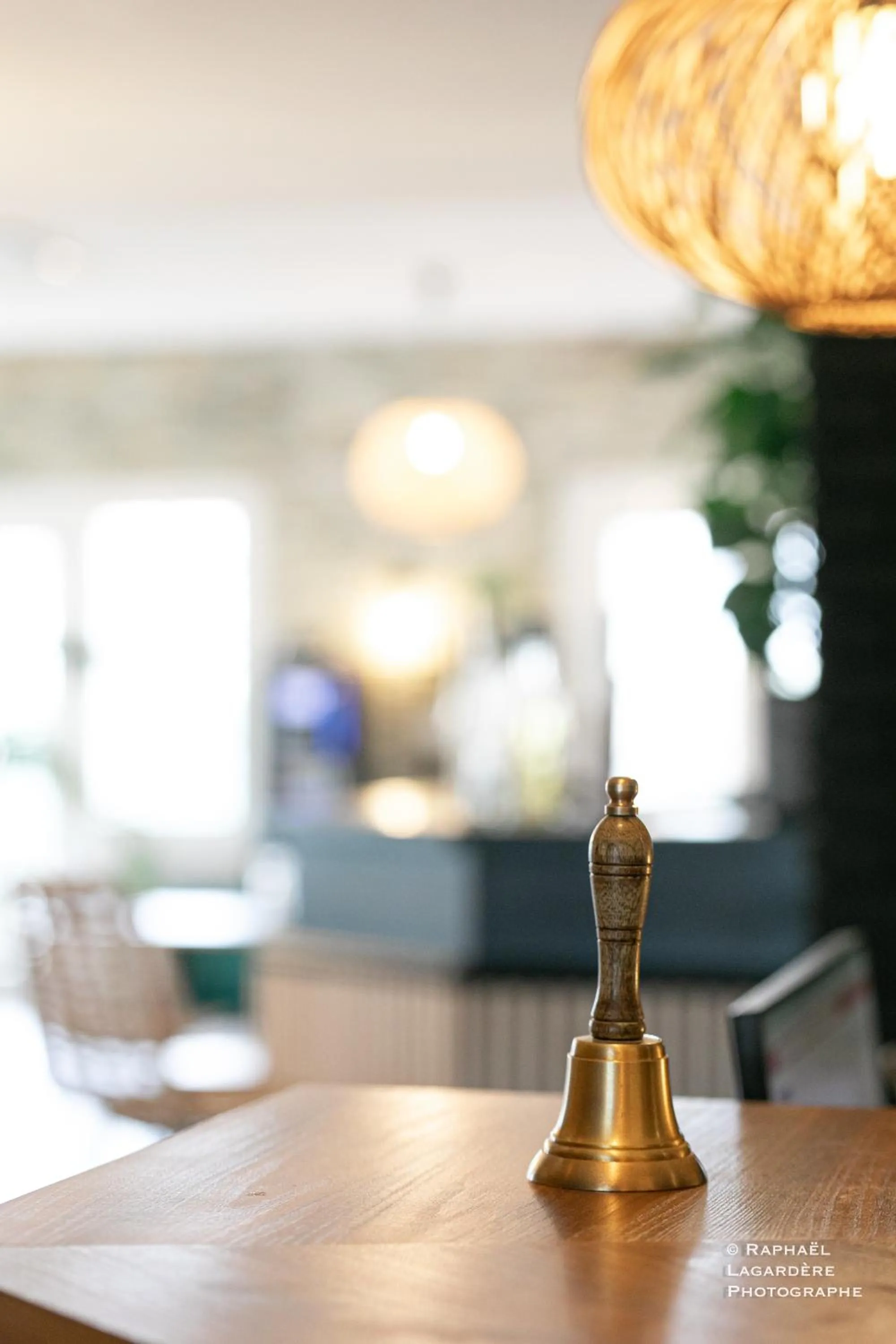 Decorative detail in The Originals City Hôtel Bordeaux Porte du Bassin