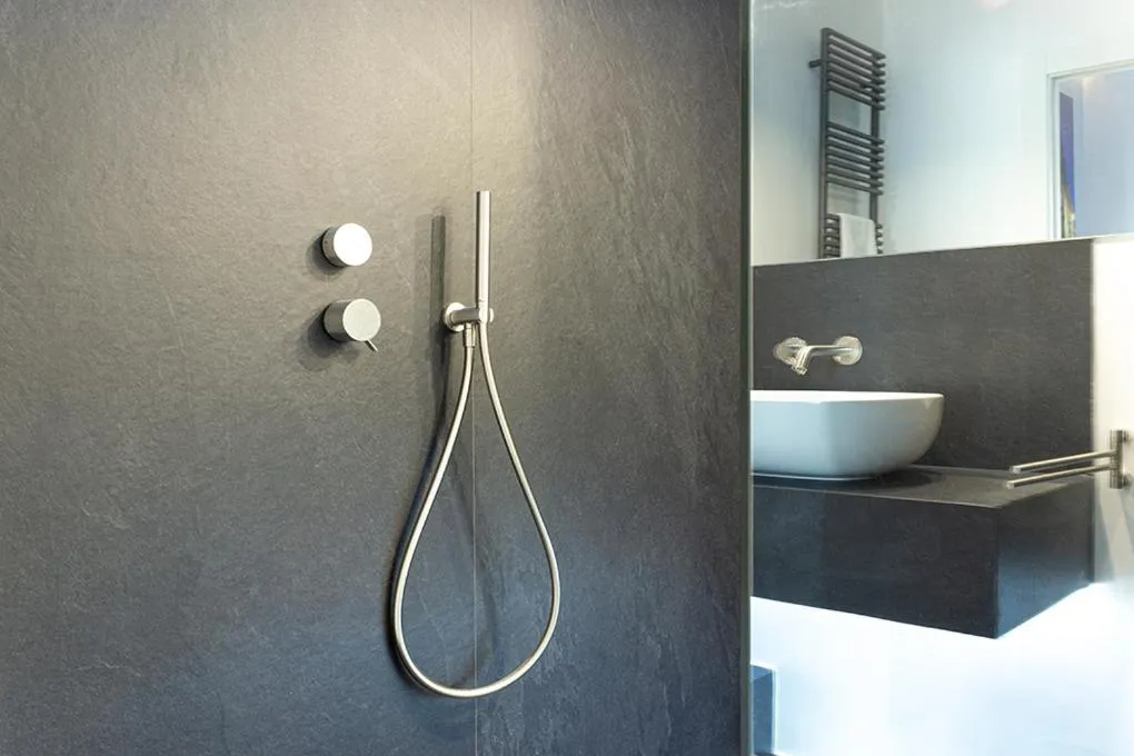 Shower in Galliera Residence B&B