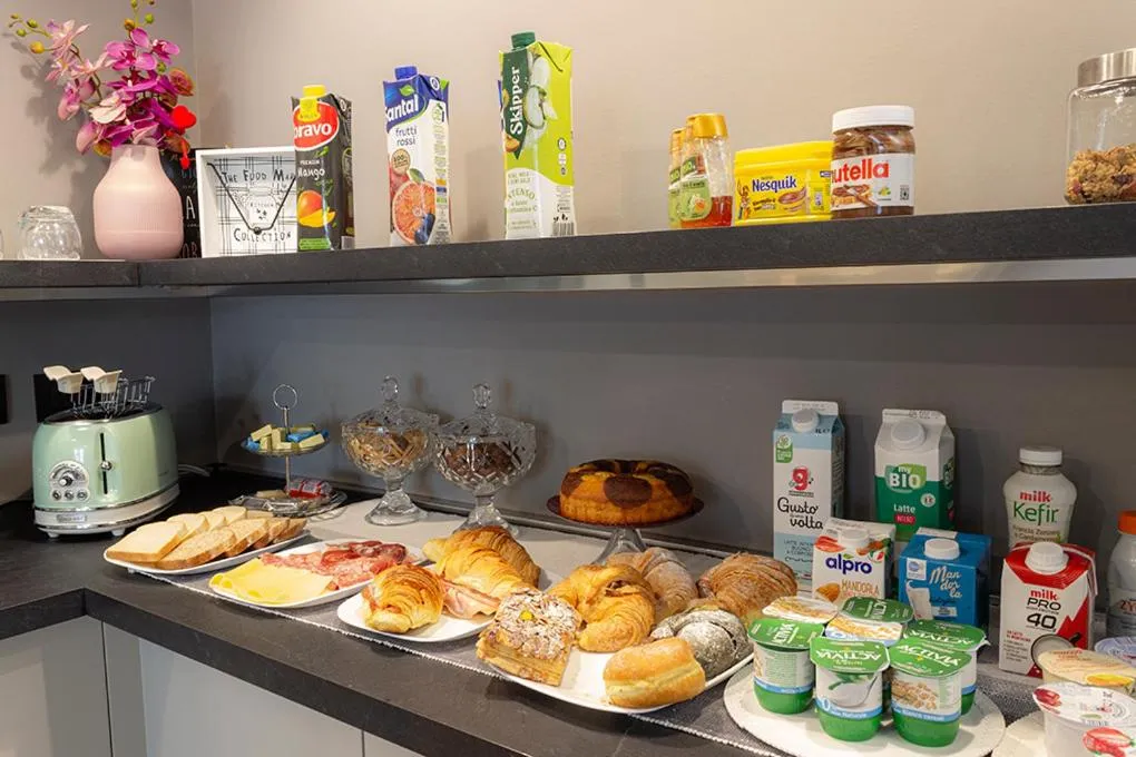 Breakfast in Galliera Residence B&B