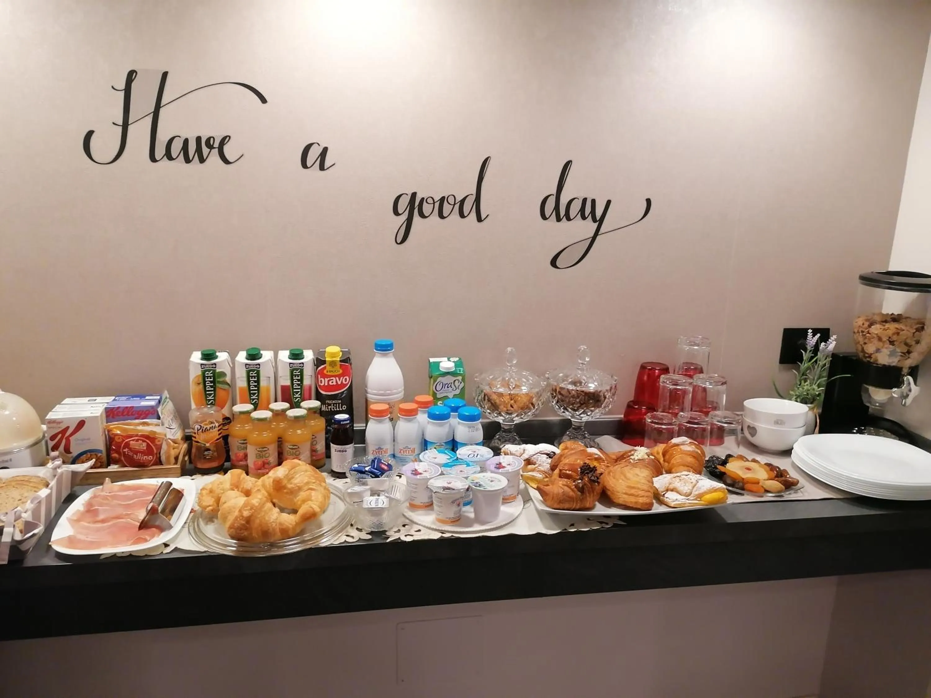 Breakfast in Galliera Residence B&B