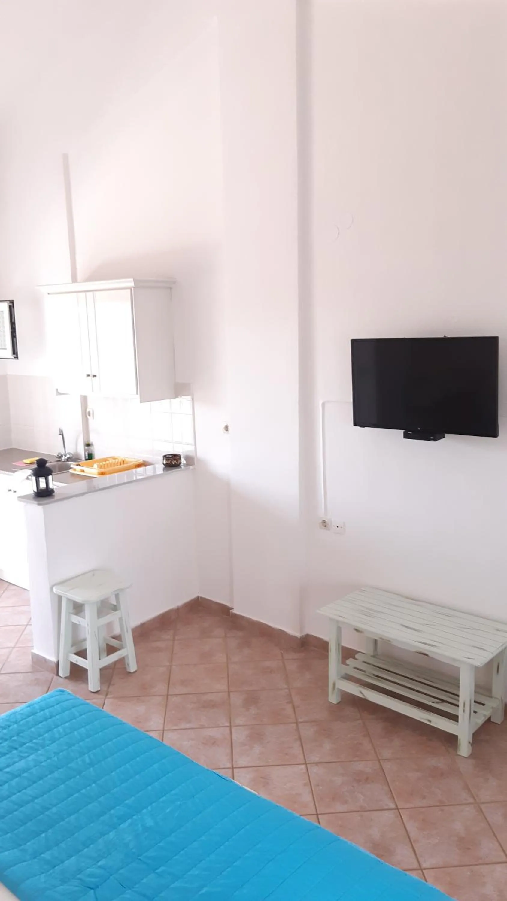TV and multimedia in Voula Accommodation