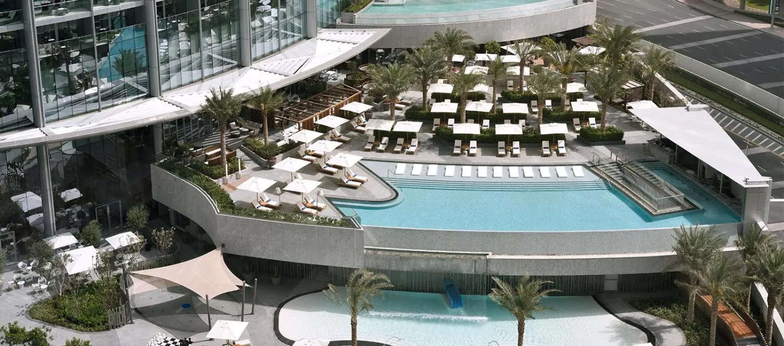 Pool view in Amazing 2 bedroom with full burj view